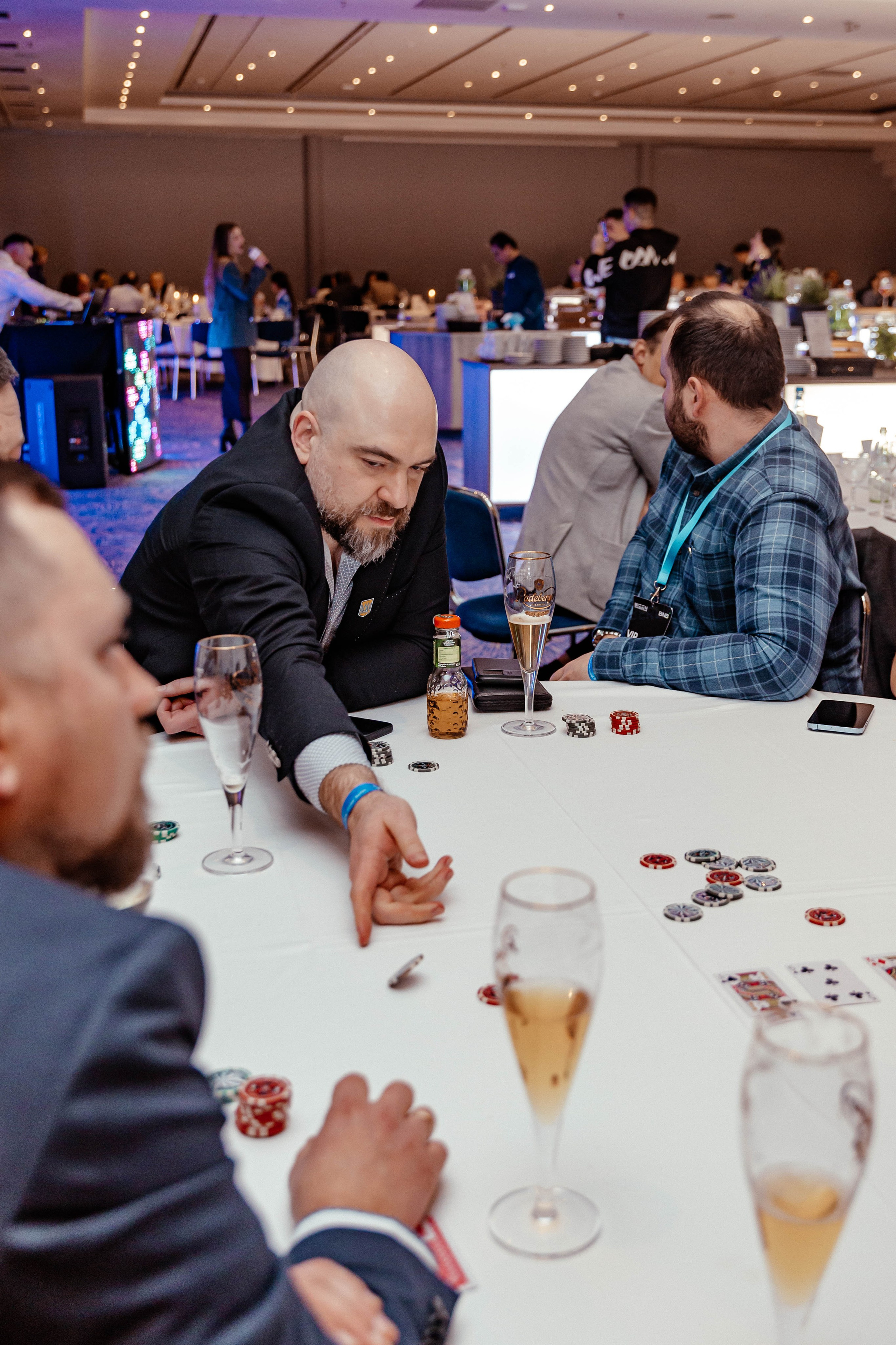 Club Bizon. Portrait family photographer in Berlin Elena Zakh