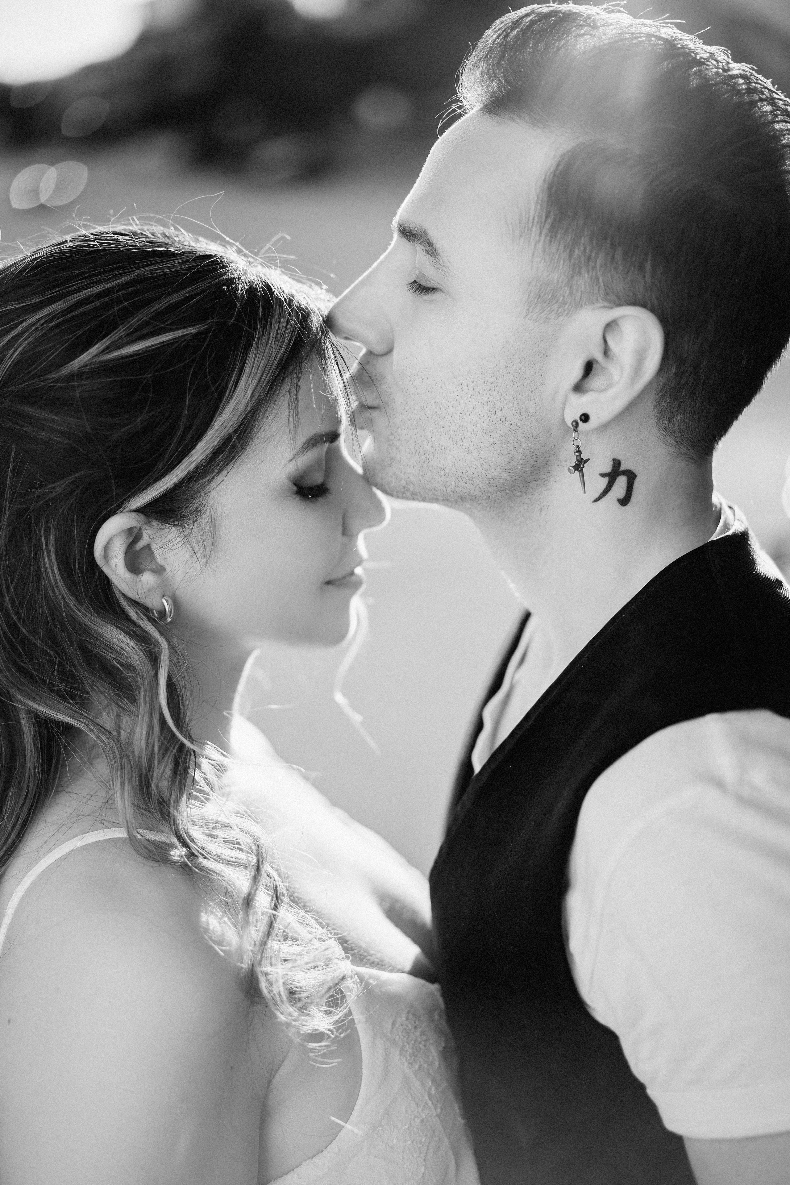 Pasadena City Hall Engagement Photoshoot, California. Wedding Photography & Videography Team in California, Los Angeles, San Francisco, San Diego and Travel