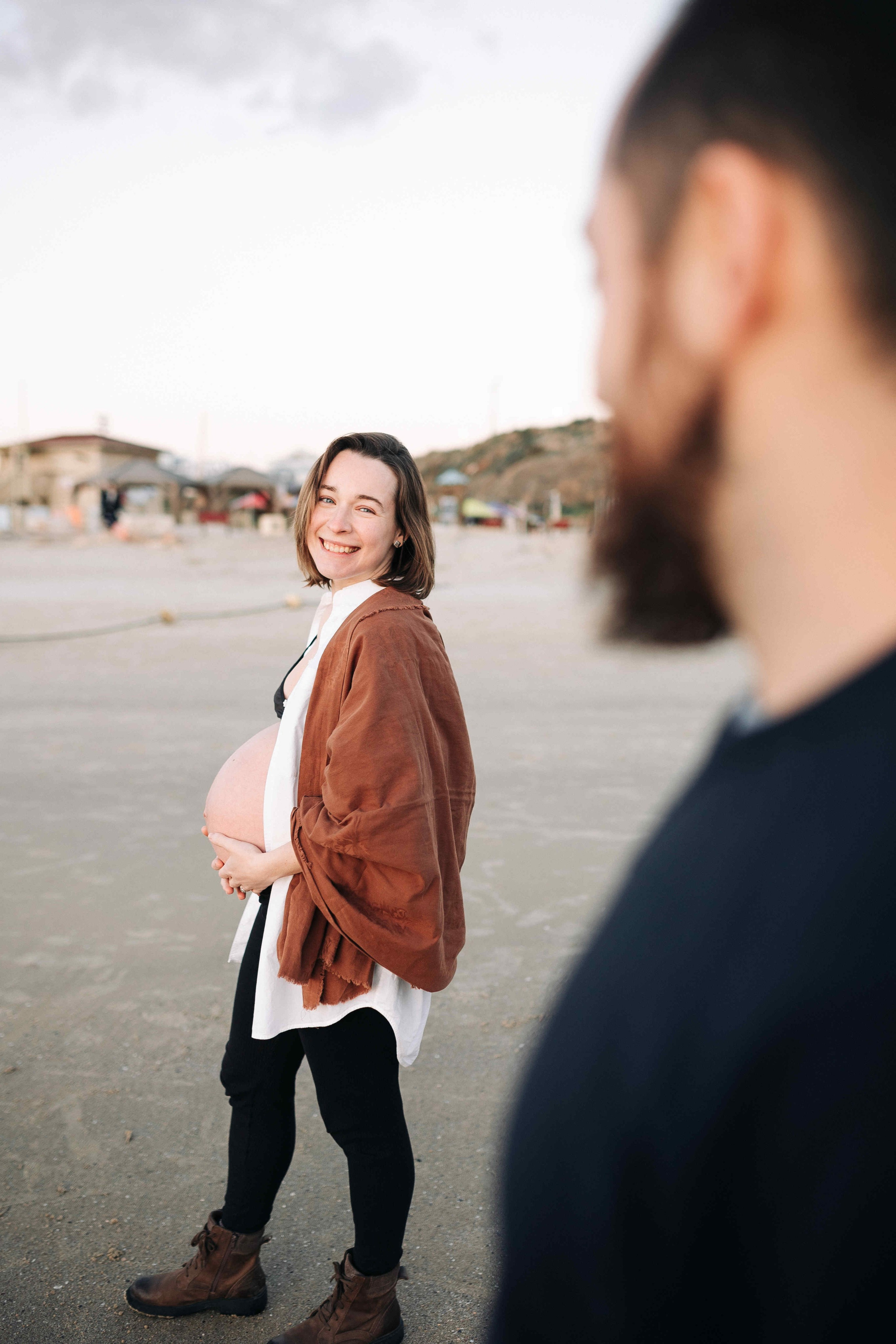 WINTER, PREGNANCY PHOTOSESSION (TEL AVIV). PHOTOGRAPHER IN ISRAEL