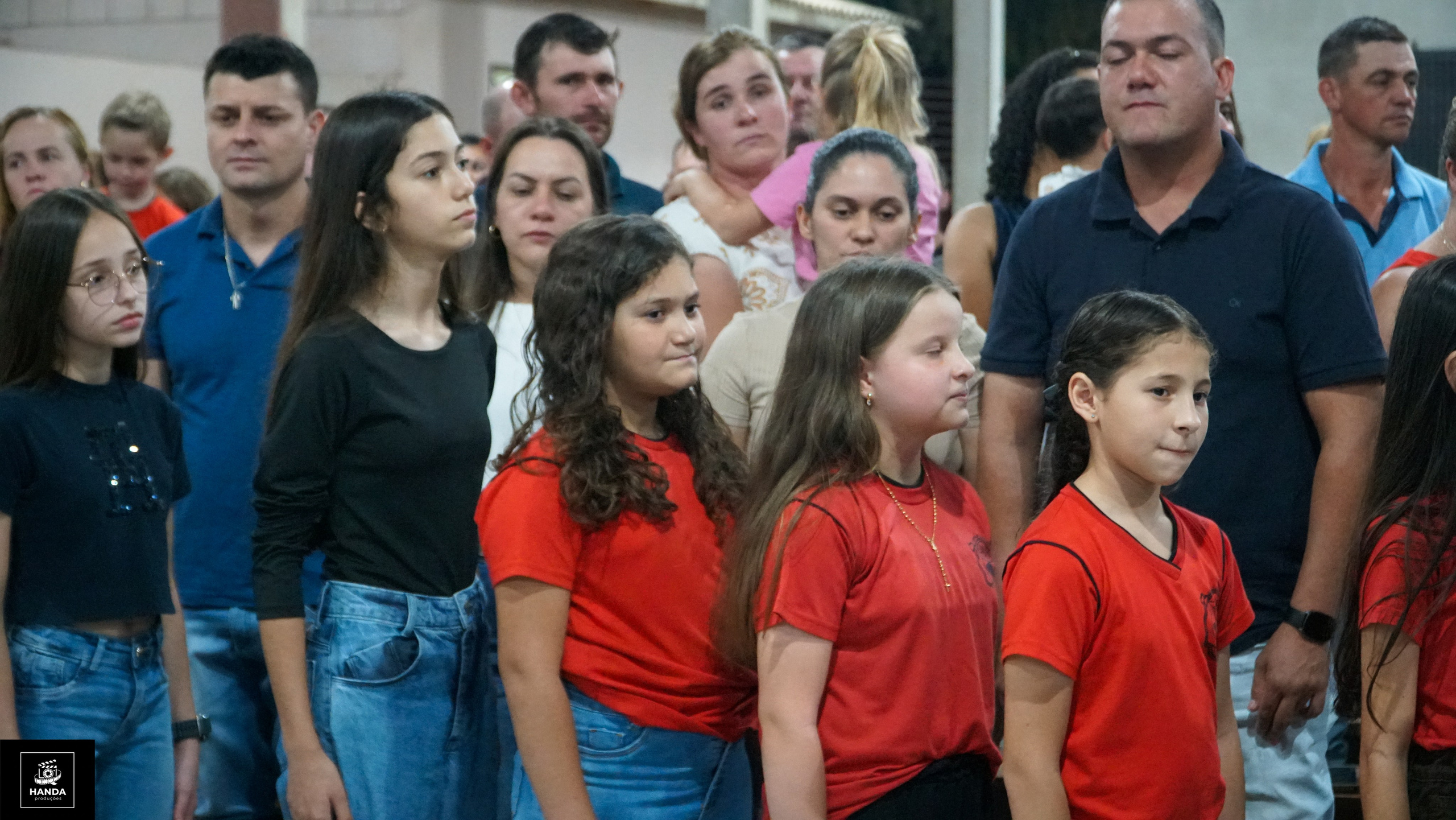 Noite autógrafos colégio Aurélio Buarque de Holanda. Handa Produções