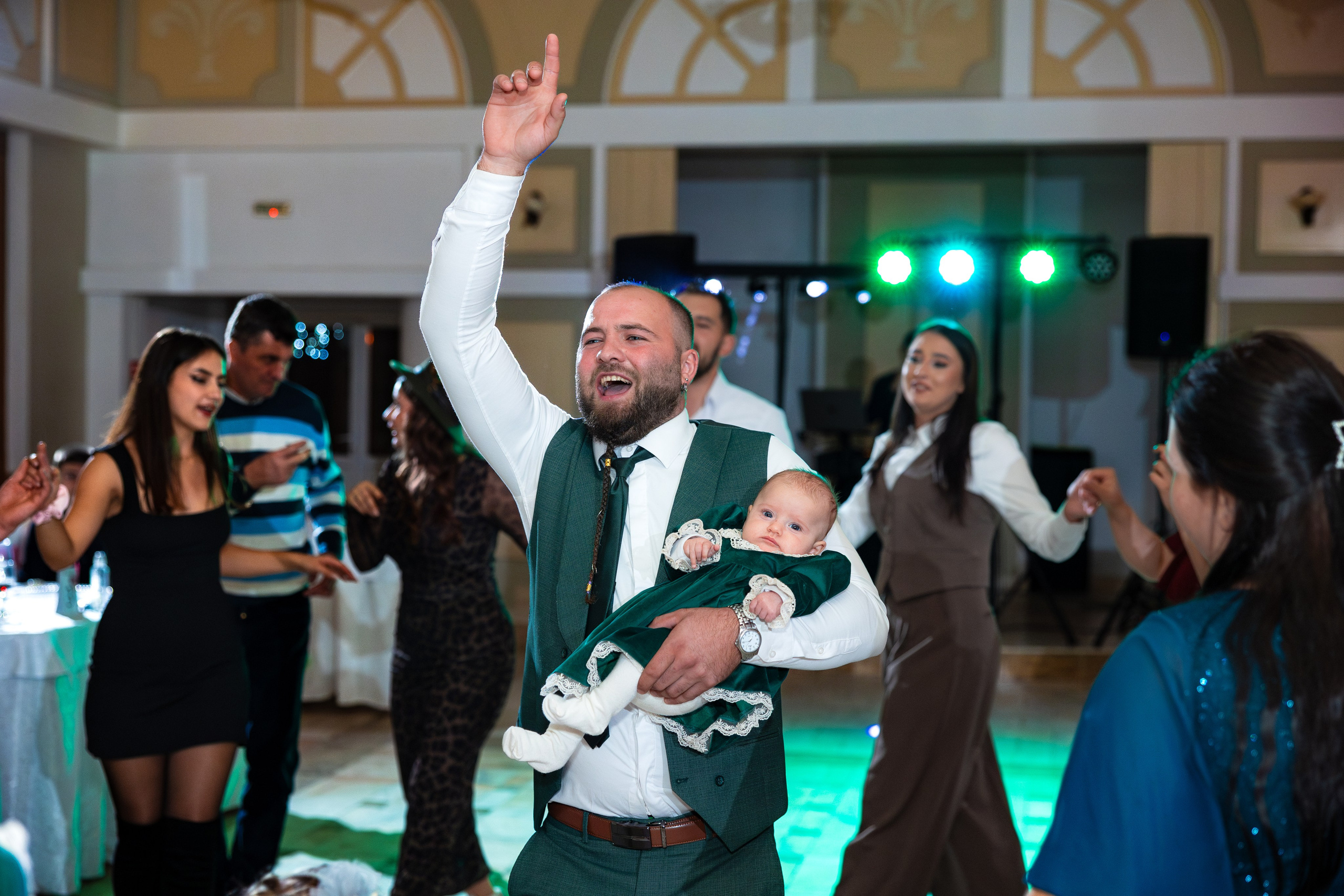 Botez Natalia si Carolina. Ionut Brehuescu — Fotograf