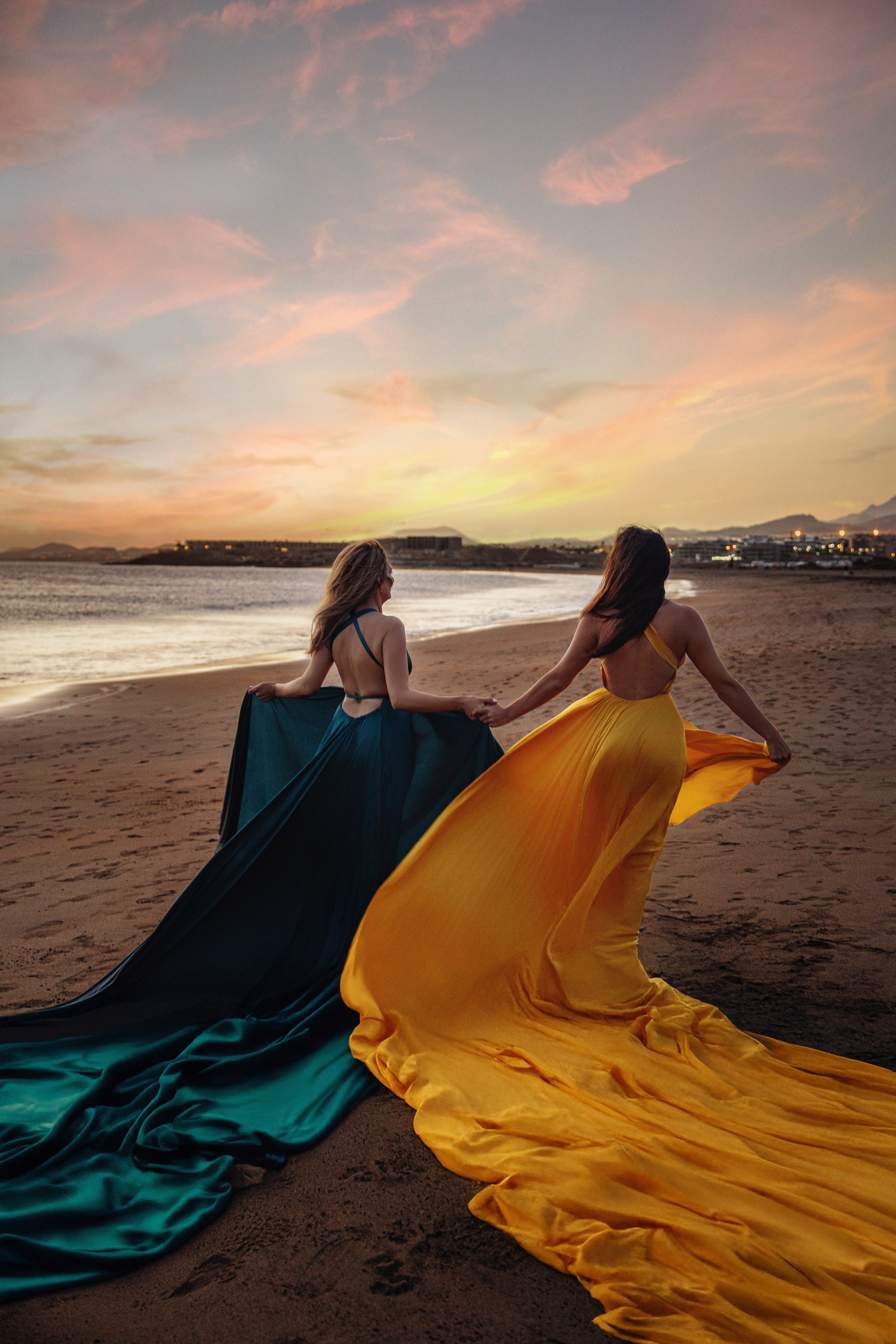 Sesión con vestido volador en Tenerife. Fotógrafa de familias, bodas, comuniones, newborn, premamá en Tenerife | Sesiones con vestidos voladores | Tania Bonnet