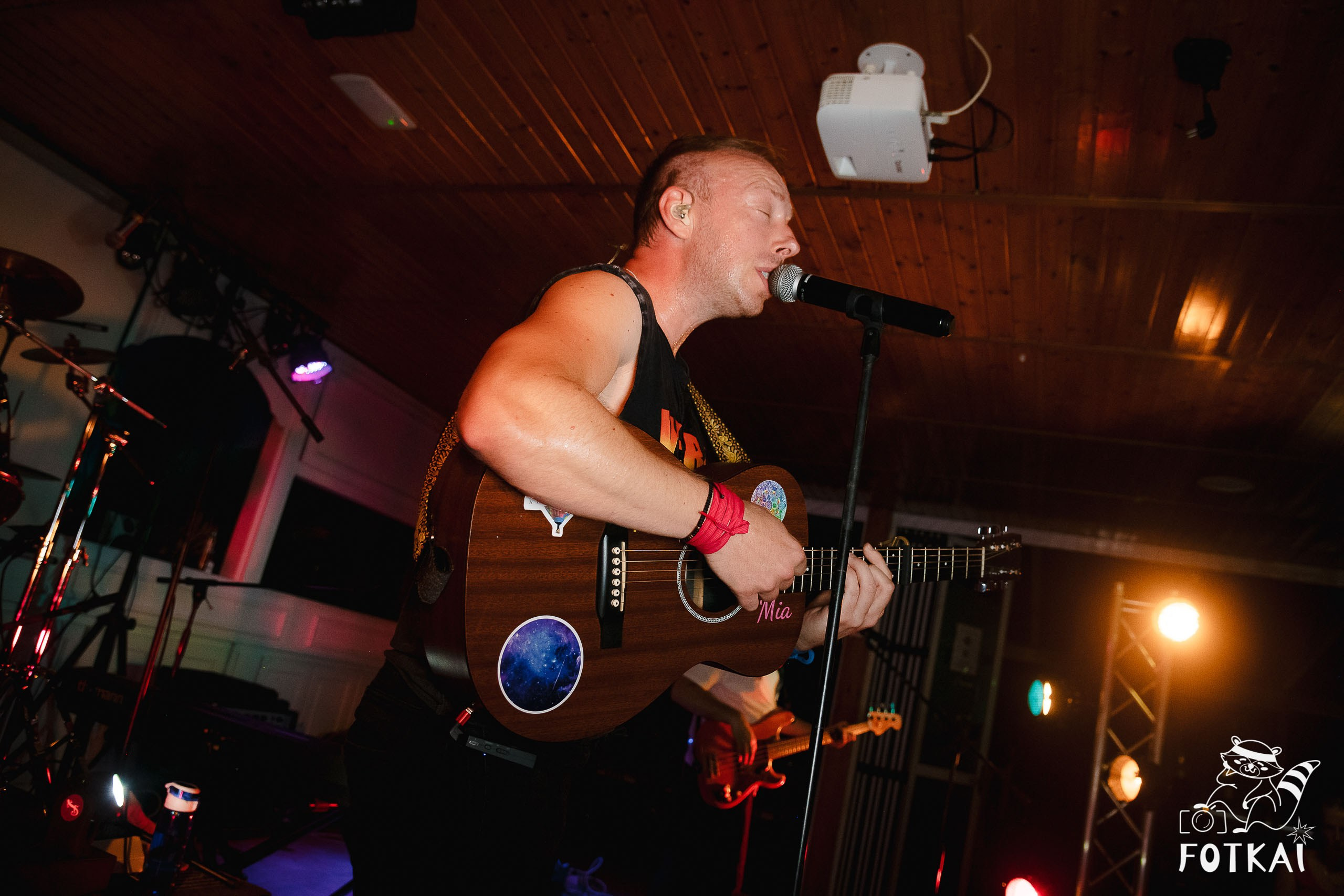 Ultimate Coldplay en Restaurante Los Cucalos: Reportaje fotográfico 17.09.25 | FOTKAI