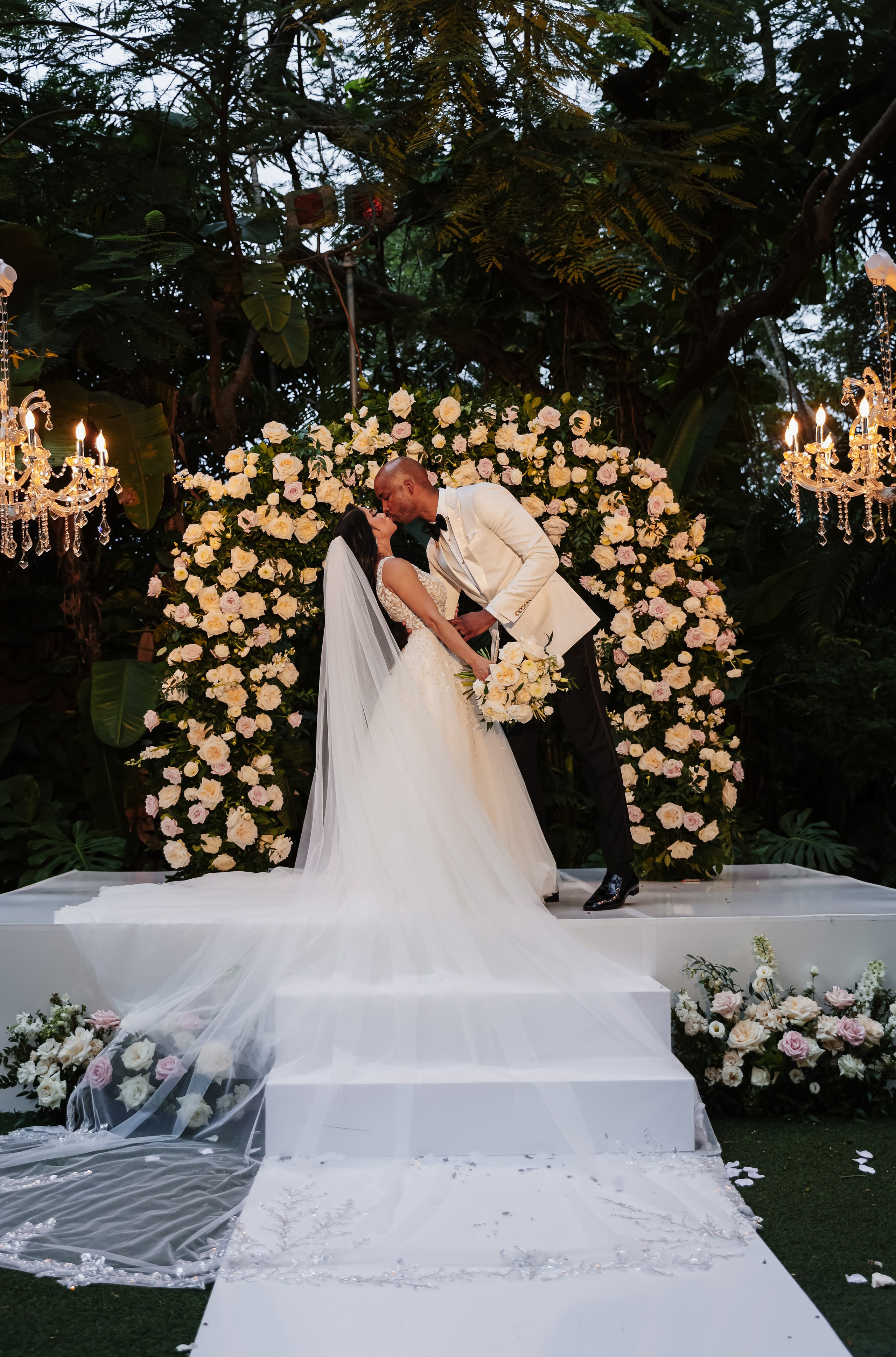 Classic Elegance Meets Modern Love | Martha & Julius at Villa Woodbine. YES I DO PRODUCTION — Wedding photography&videography