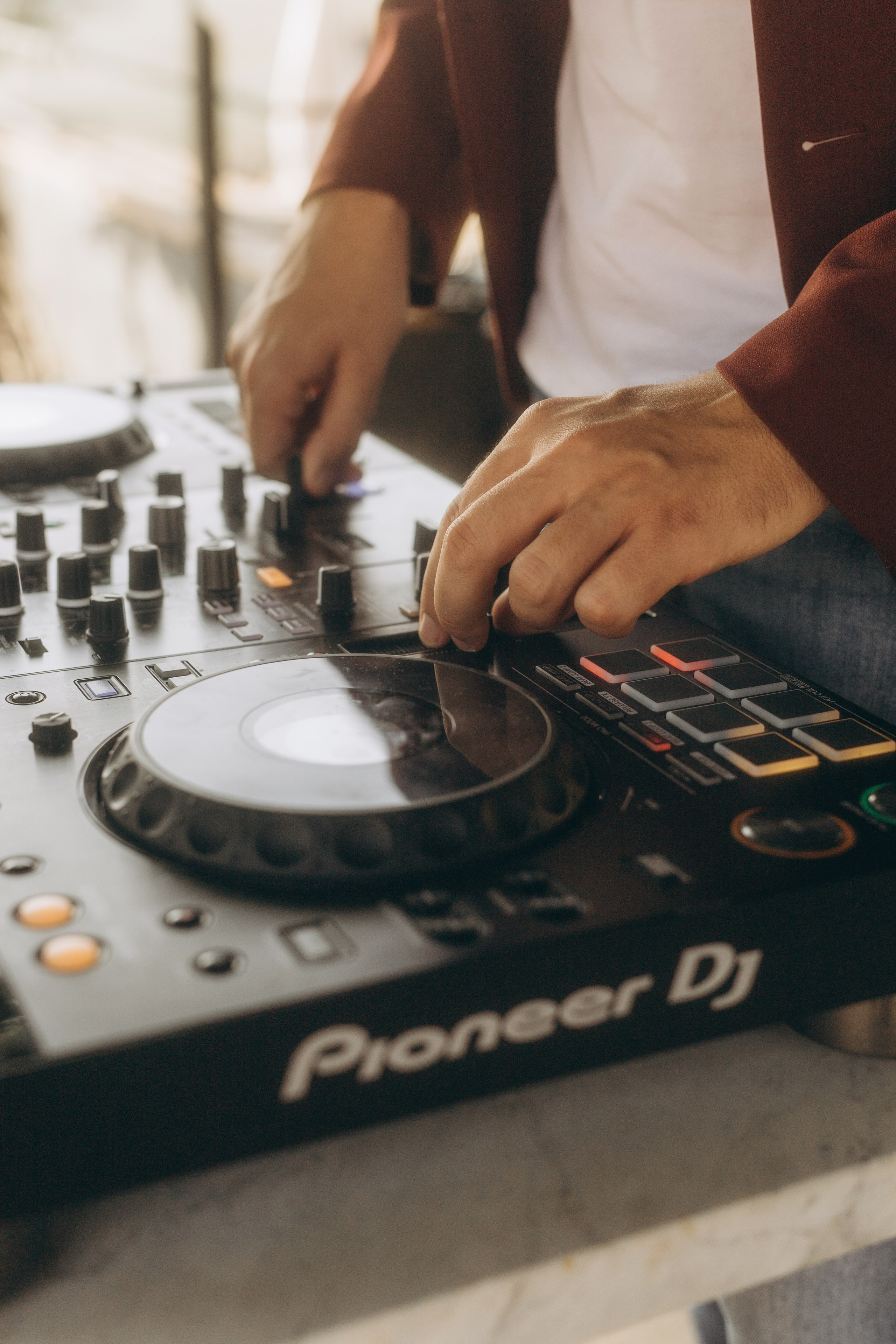 Lauren & Jamie. Hotel Castell d’Emporda. Paola fotógrafo / videografo de bodas en Barcelona