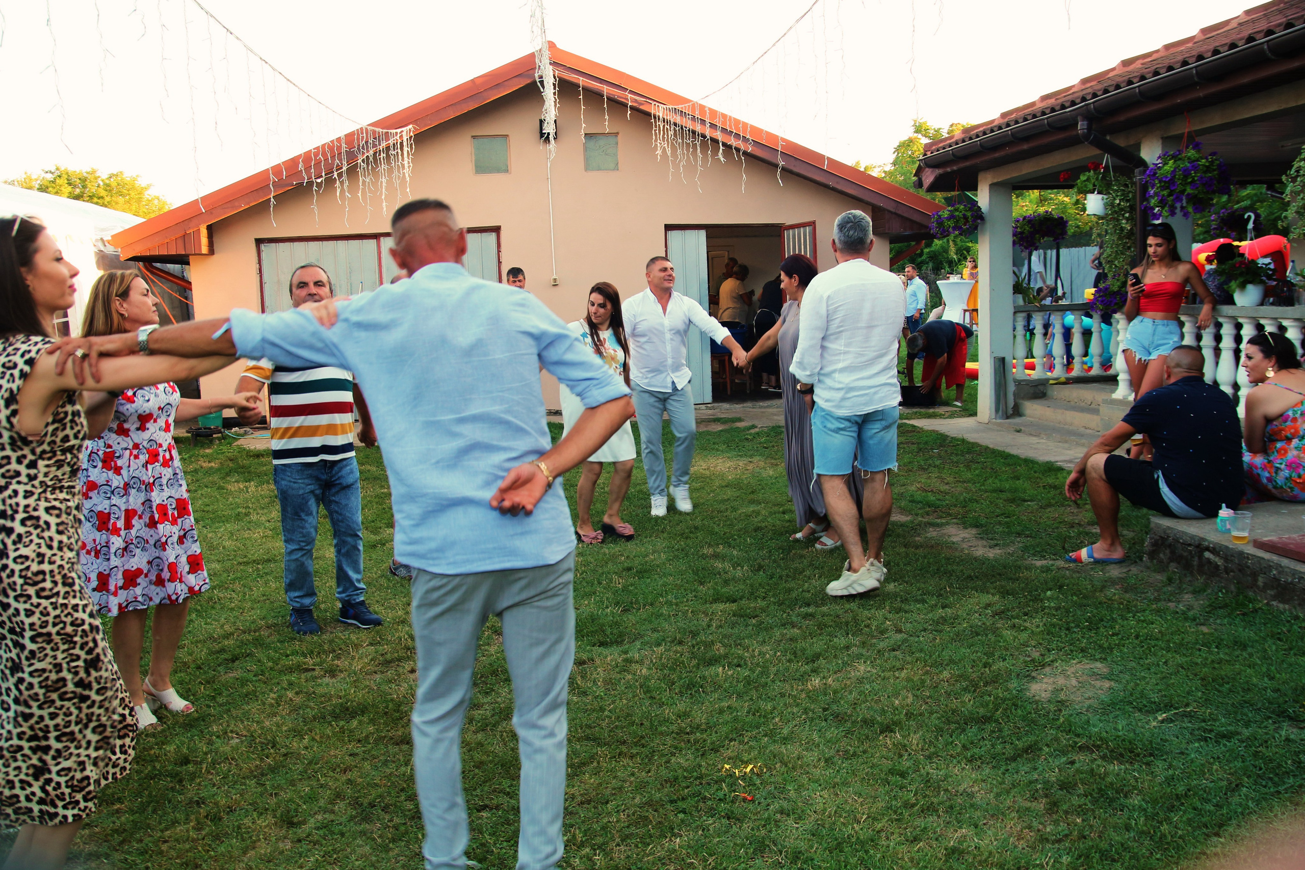 BYZO MEDIA. PETRU BYZO - family and children photographer in ROMANIA