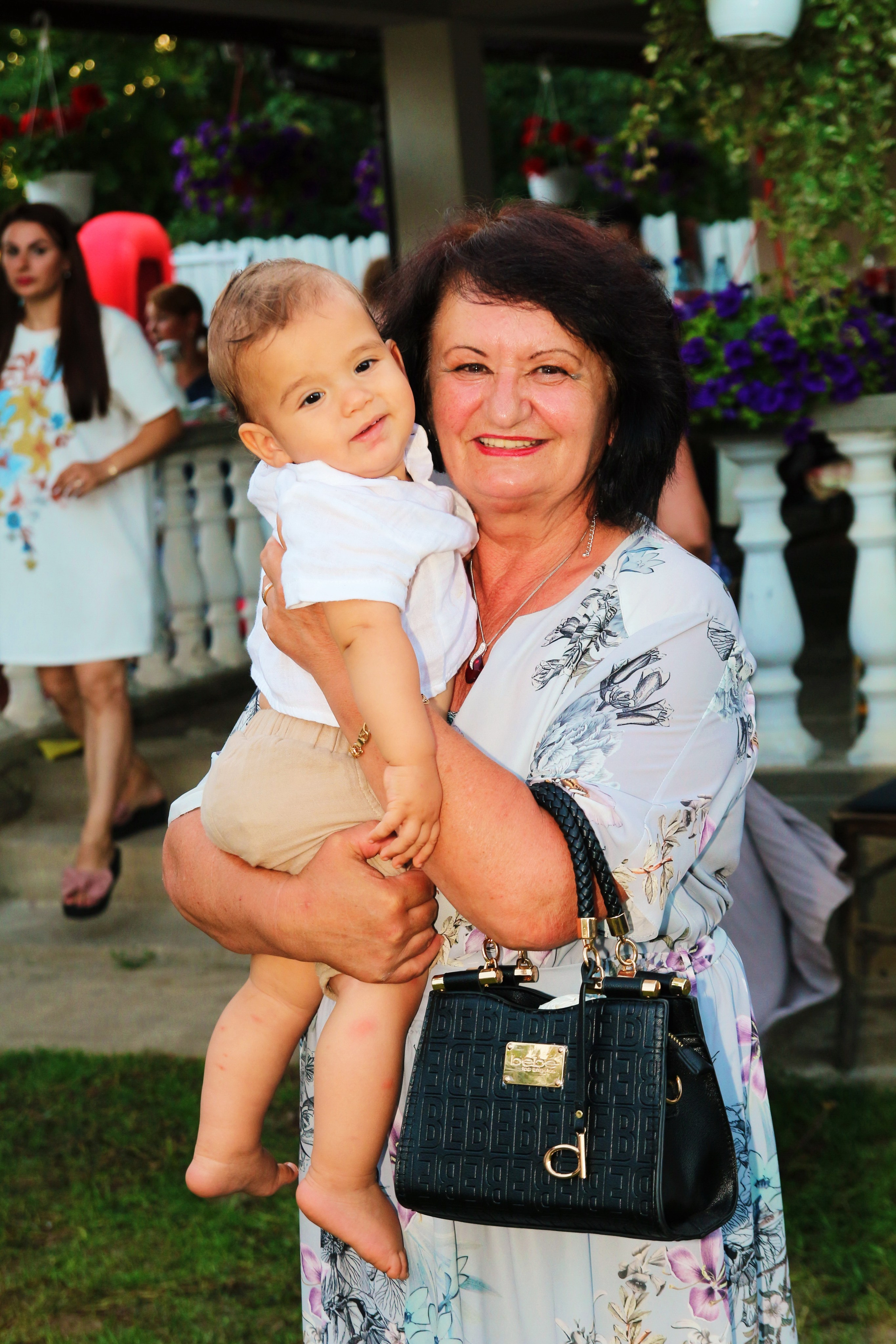 BYZO MEDIA. PETRU BYZO - family and children photographer in ROMANIA