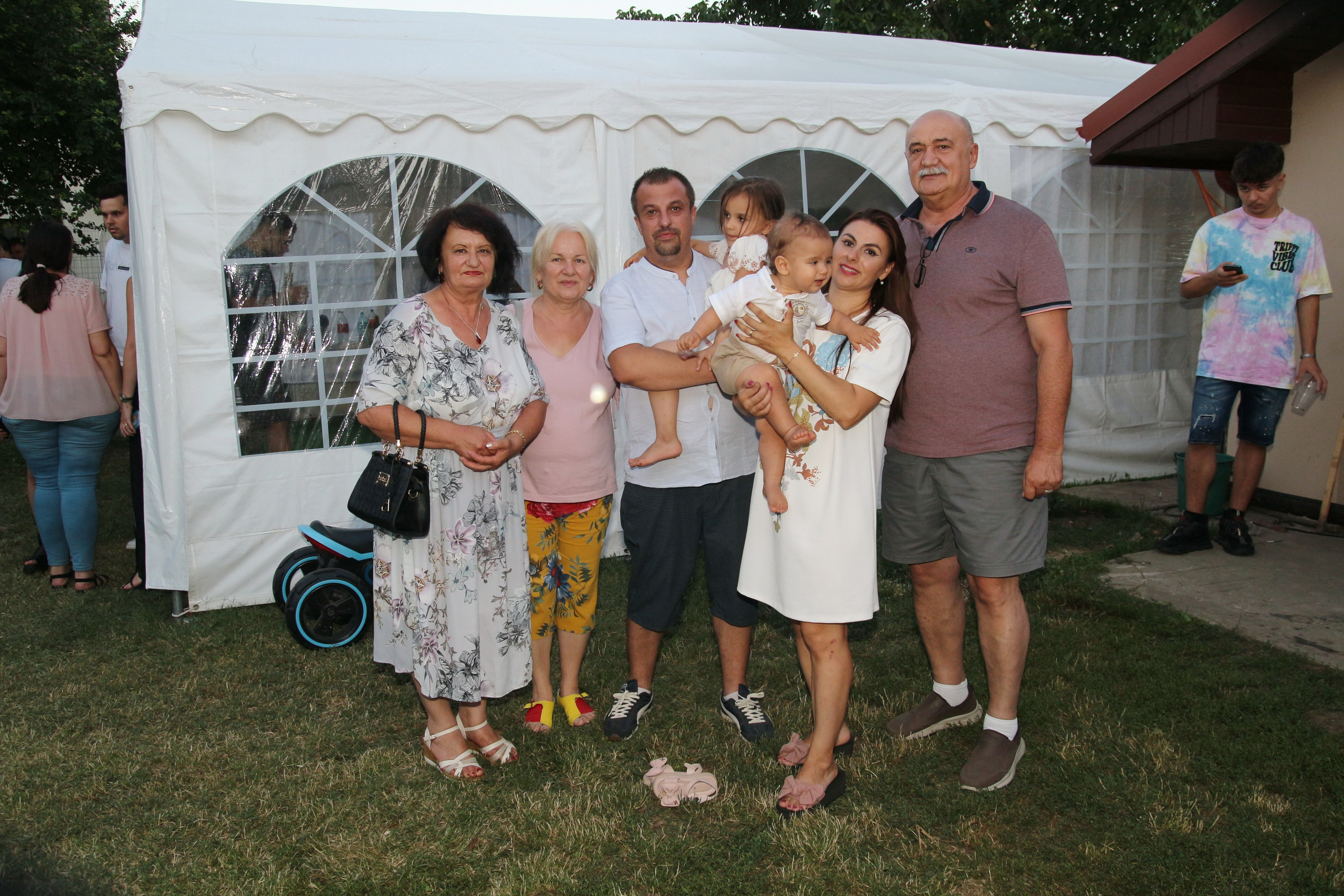 BYZO MEDIA. PETRU BYZO - family and children photographer in ROMANIA