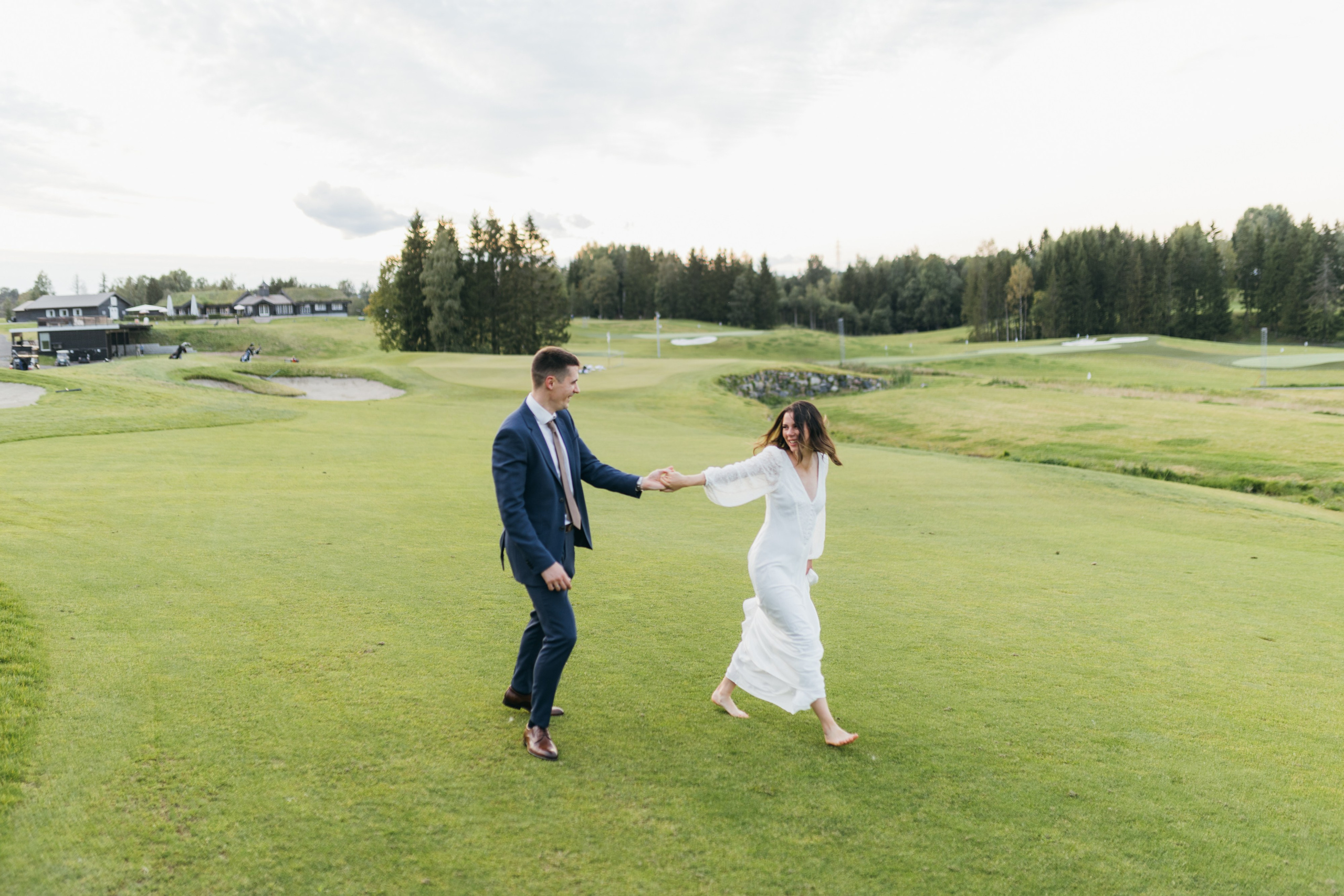 Small intimate Nordic Wedding at Lily Country Club, Oslo. Aleksandar Cajic | Destination Wedding Photographer in Croatia, Italy & Worldwide