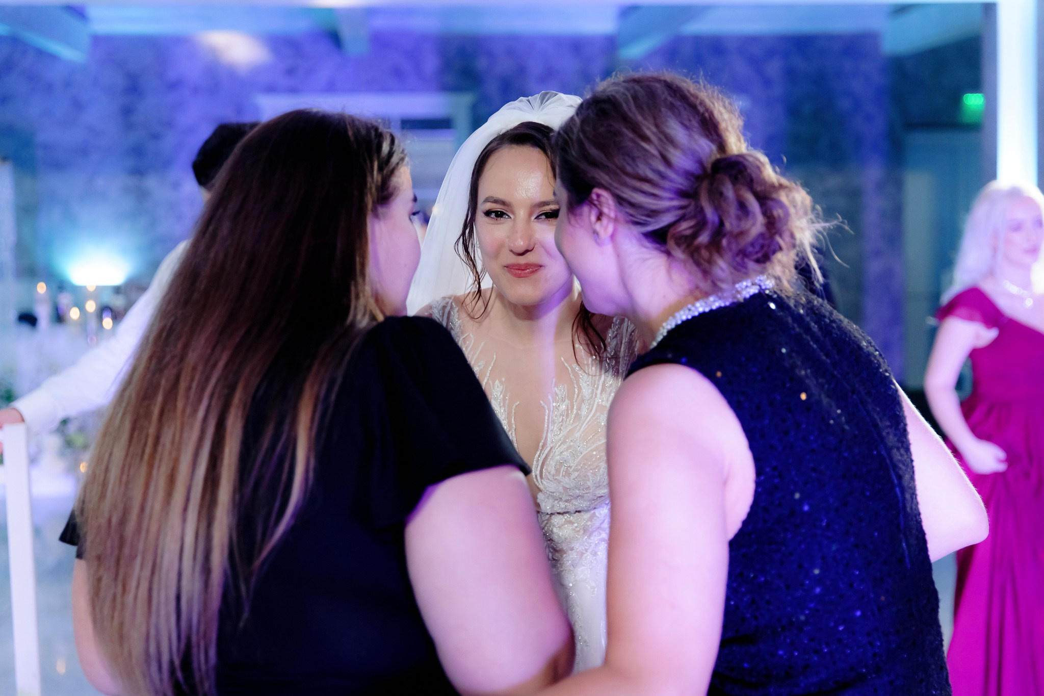 Ioana & Ionuț | Nuntă de poveste la Păstrăvăria Poiana din Mălini județul Suceava. Servicii foto-video profesionale, pentru momente de neuitat