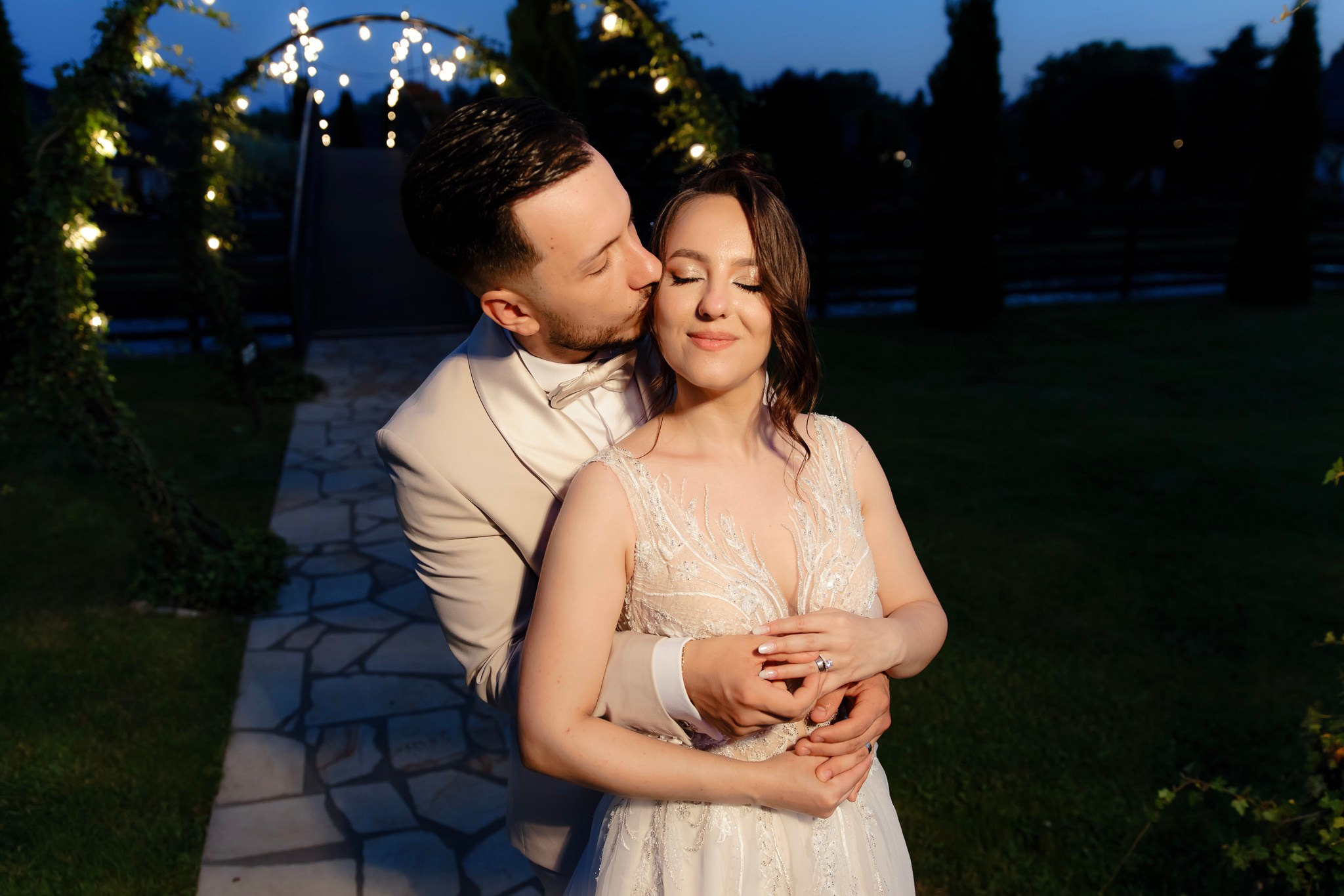 Ioana & Ionuț | Nuntă de poveste la Păstrăvăria Poiana din Mălini județul Suceava. Servicii foto-video profesionale, pentru momente de neuitat