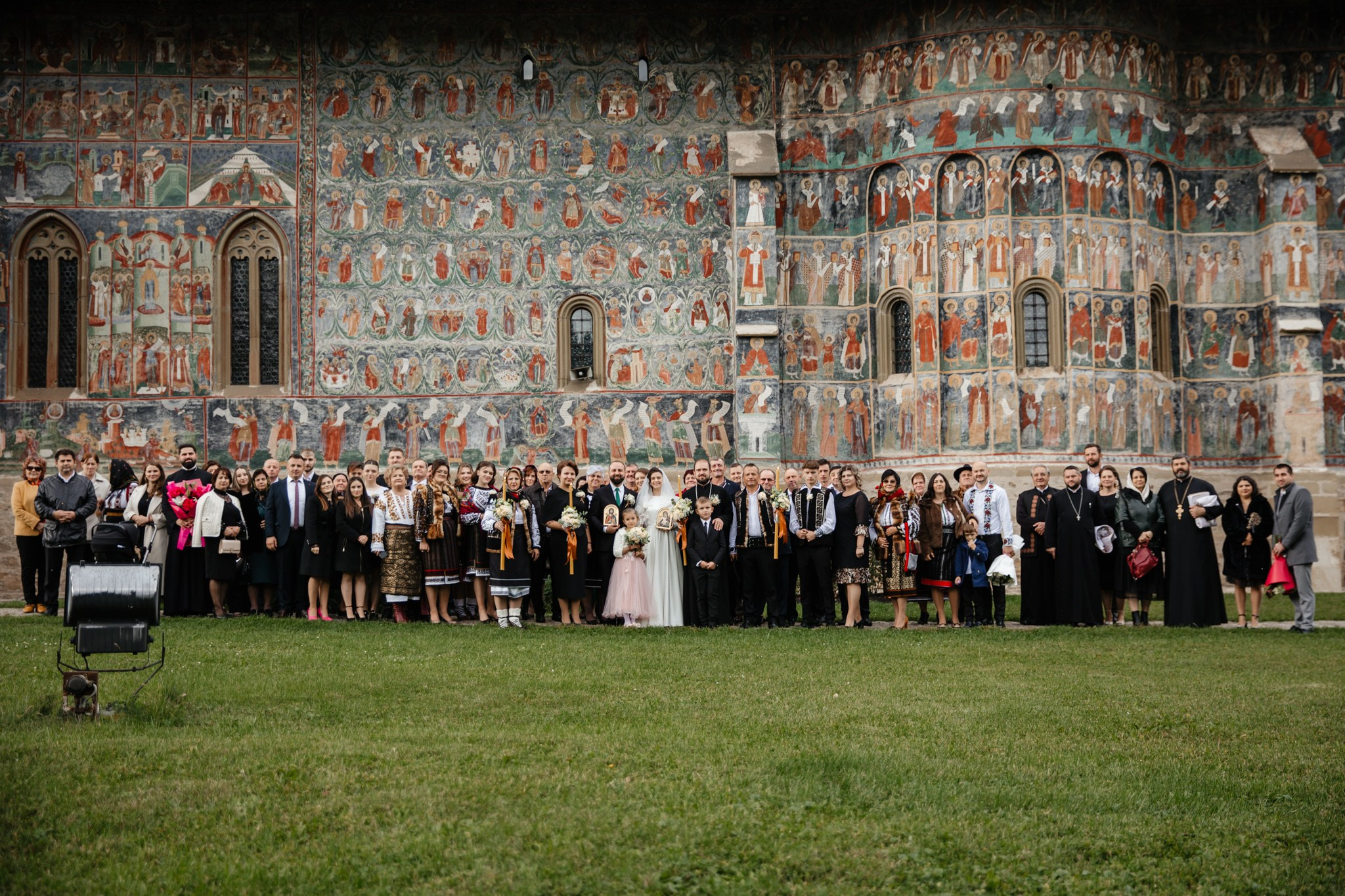 Nunta de Poveste la Sucevița: Cristi și Andreea. Servicii foto-video profesionale, pentru momente de neuitat