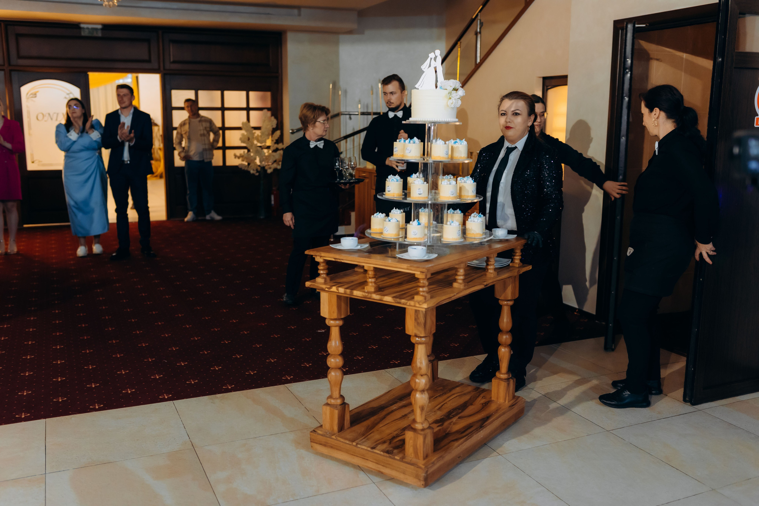 Loredana & Emilian – Ziua Nunții | Videografie - fotografie Botez Suceava, Iași, Botoșani. Servicii foto-video profesionale, pentru momente de neuitat