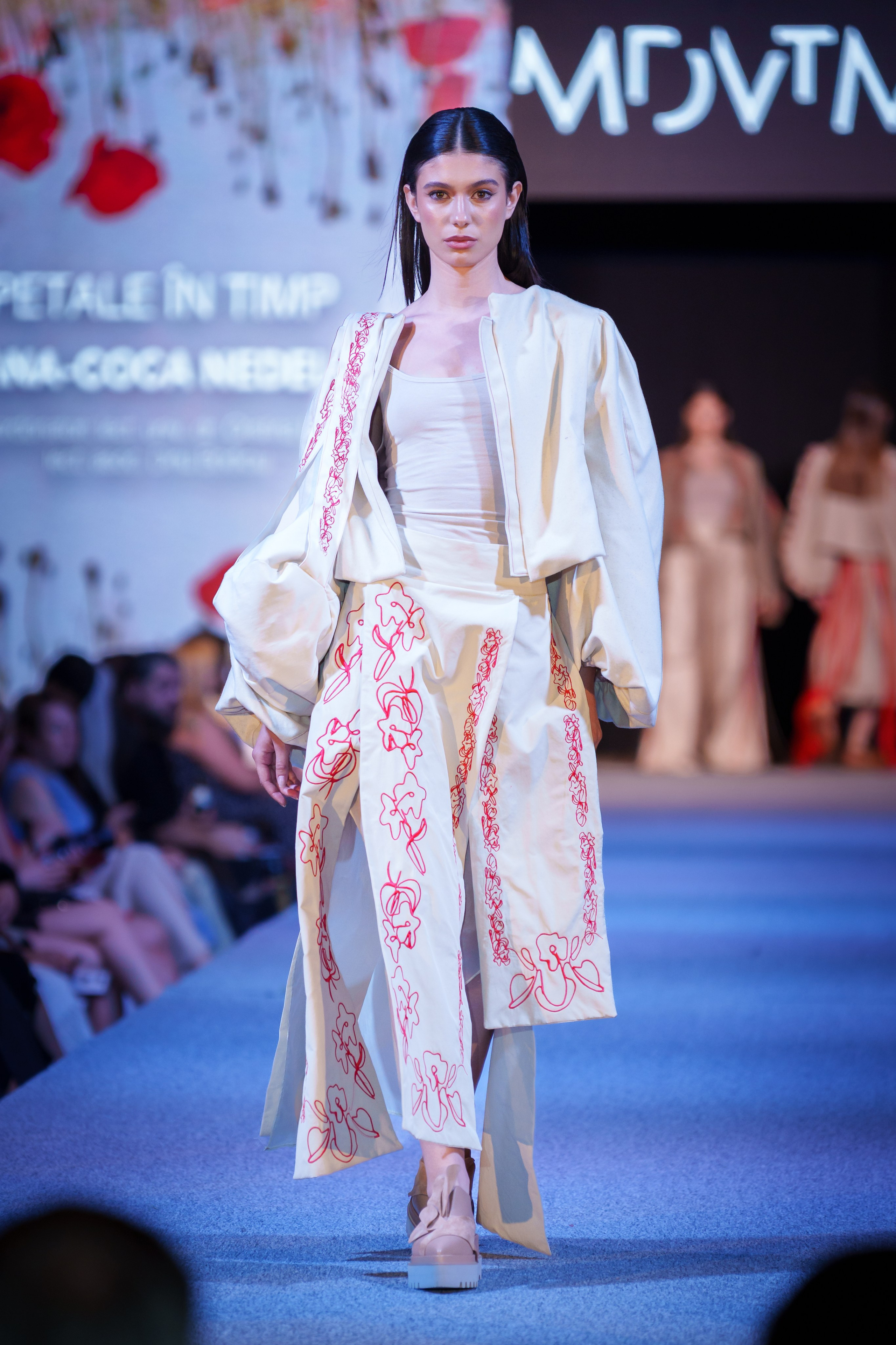 Runway & Style. Cosmin Neață | Visual Artist