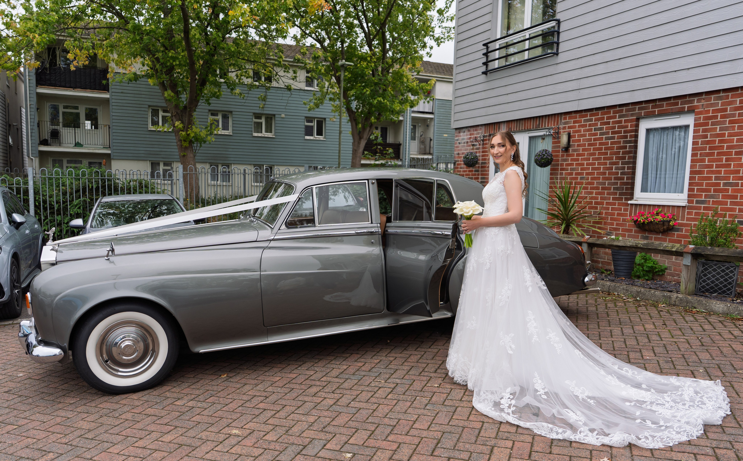 Book a wedding photographer and videographer in London. Wedding photographer in United Kingdom