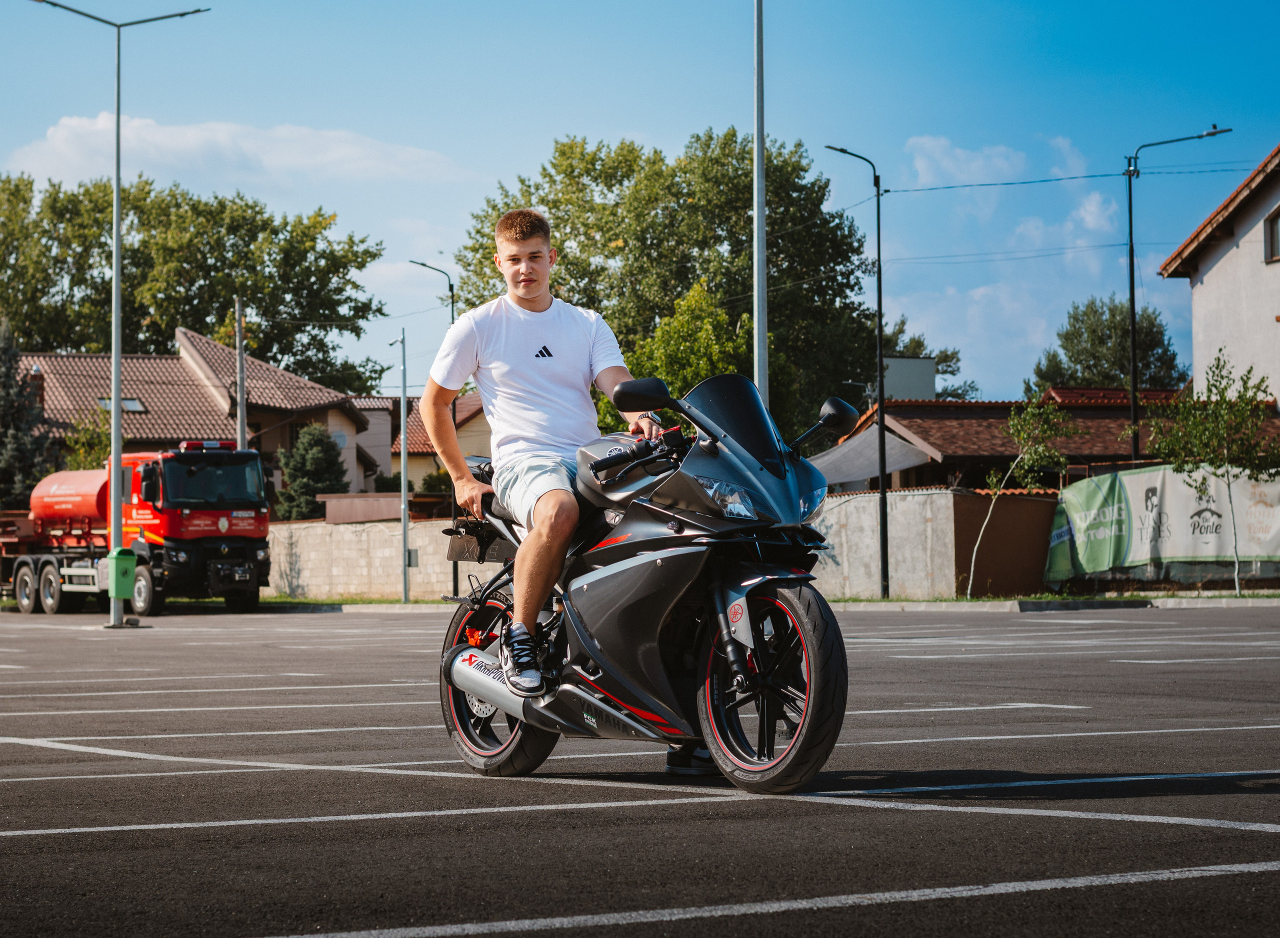 YZF-R125. Johnnyshoots