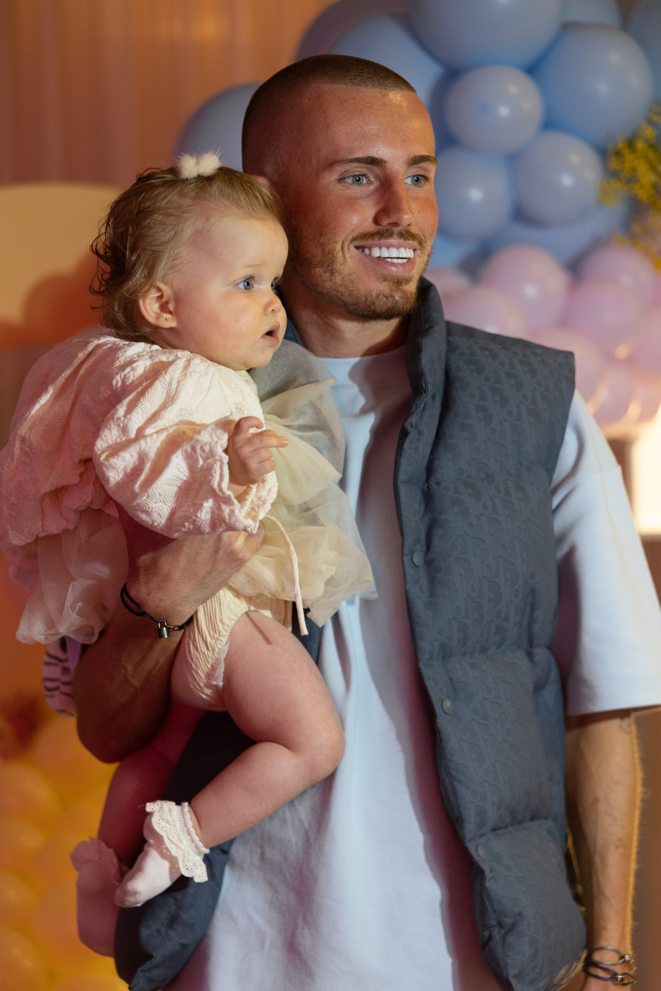 1 st Birthday. Portrait and Family Photographer in Netherlands