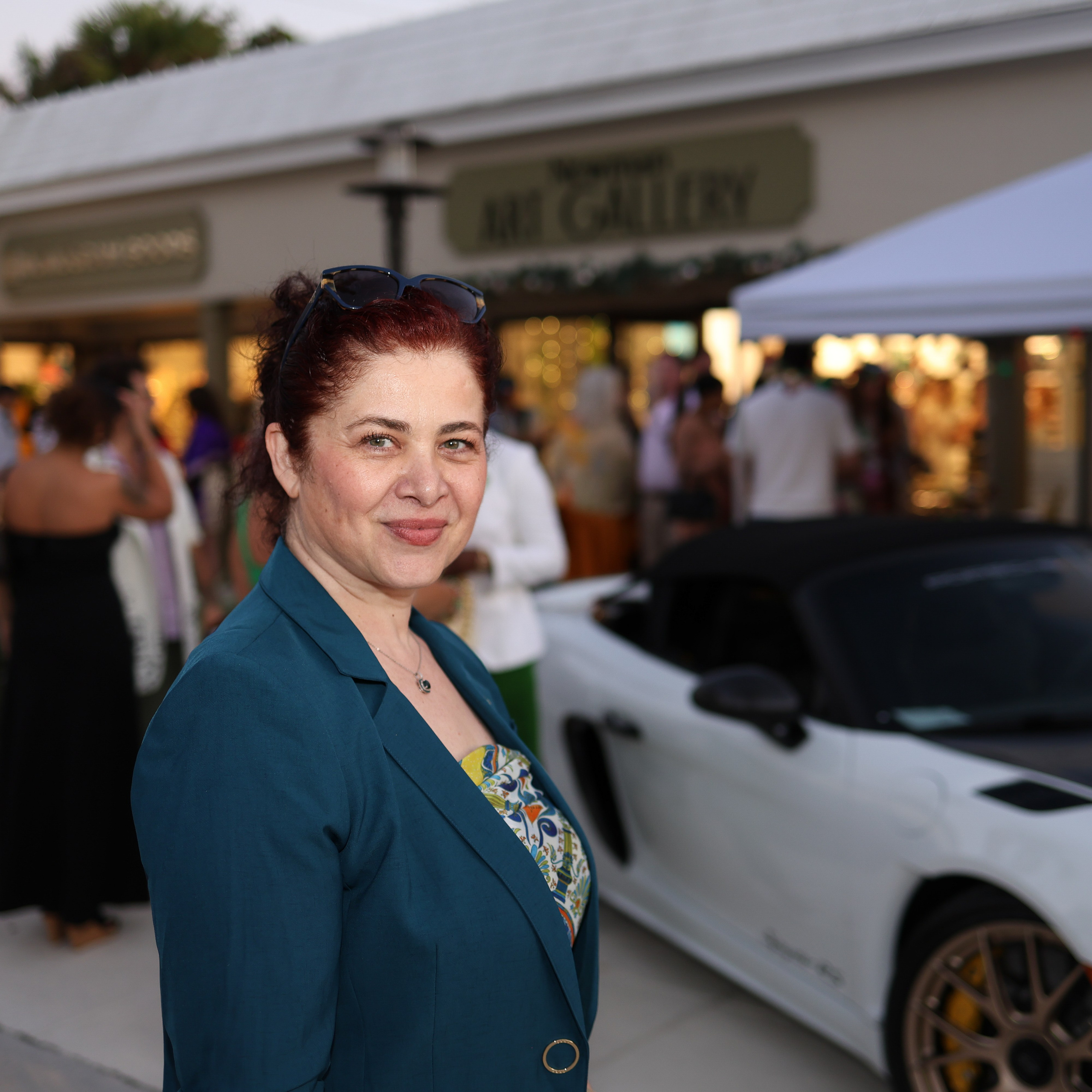 Paradise Coast Lifestyle Magazine. Out and About 239