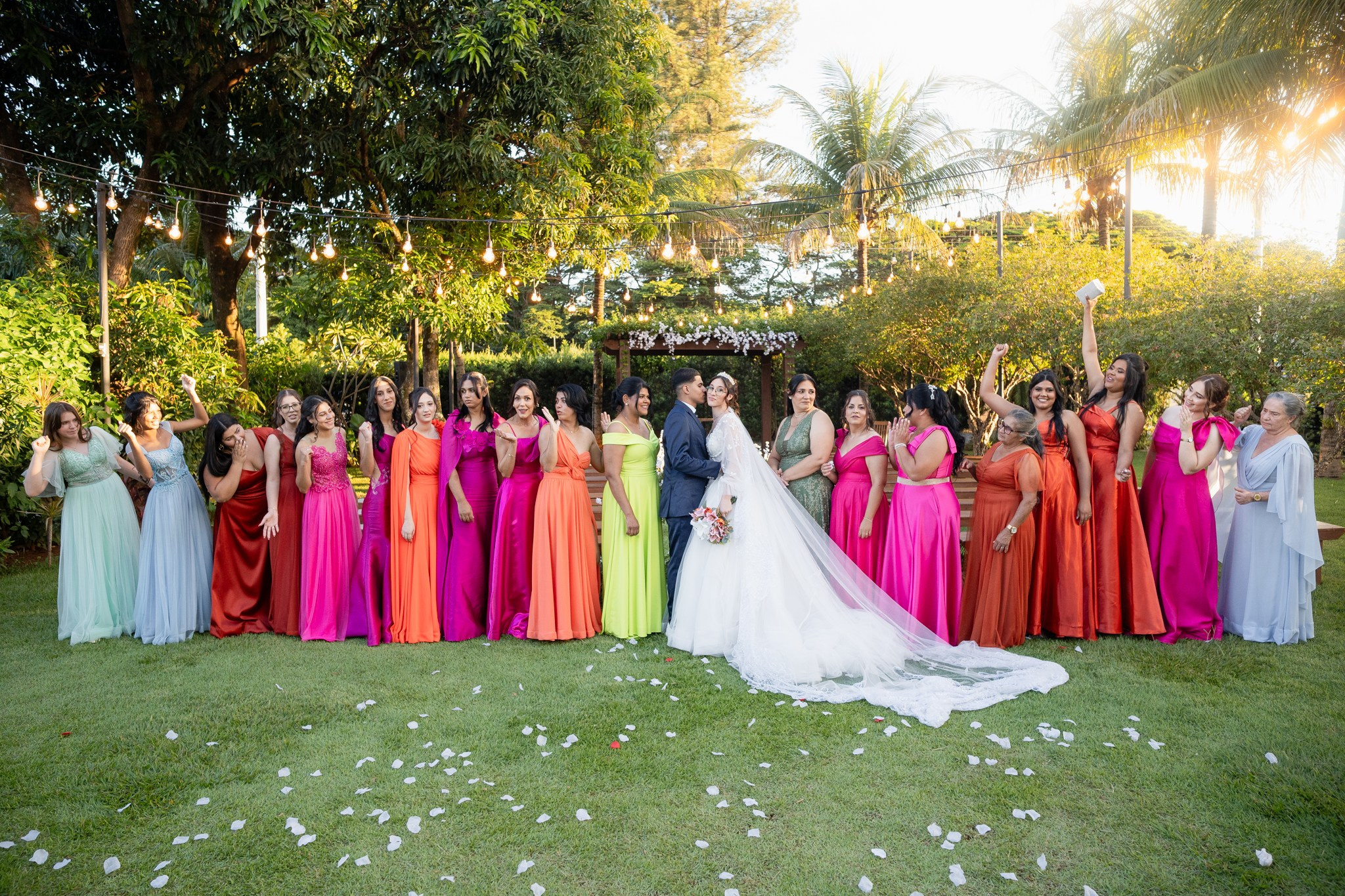 Larissa & Vinicius — Espaço Faveral / Aararaquara. Robson Colaço