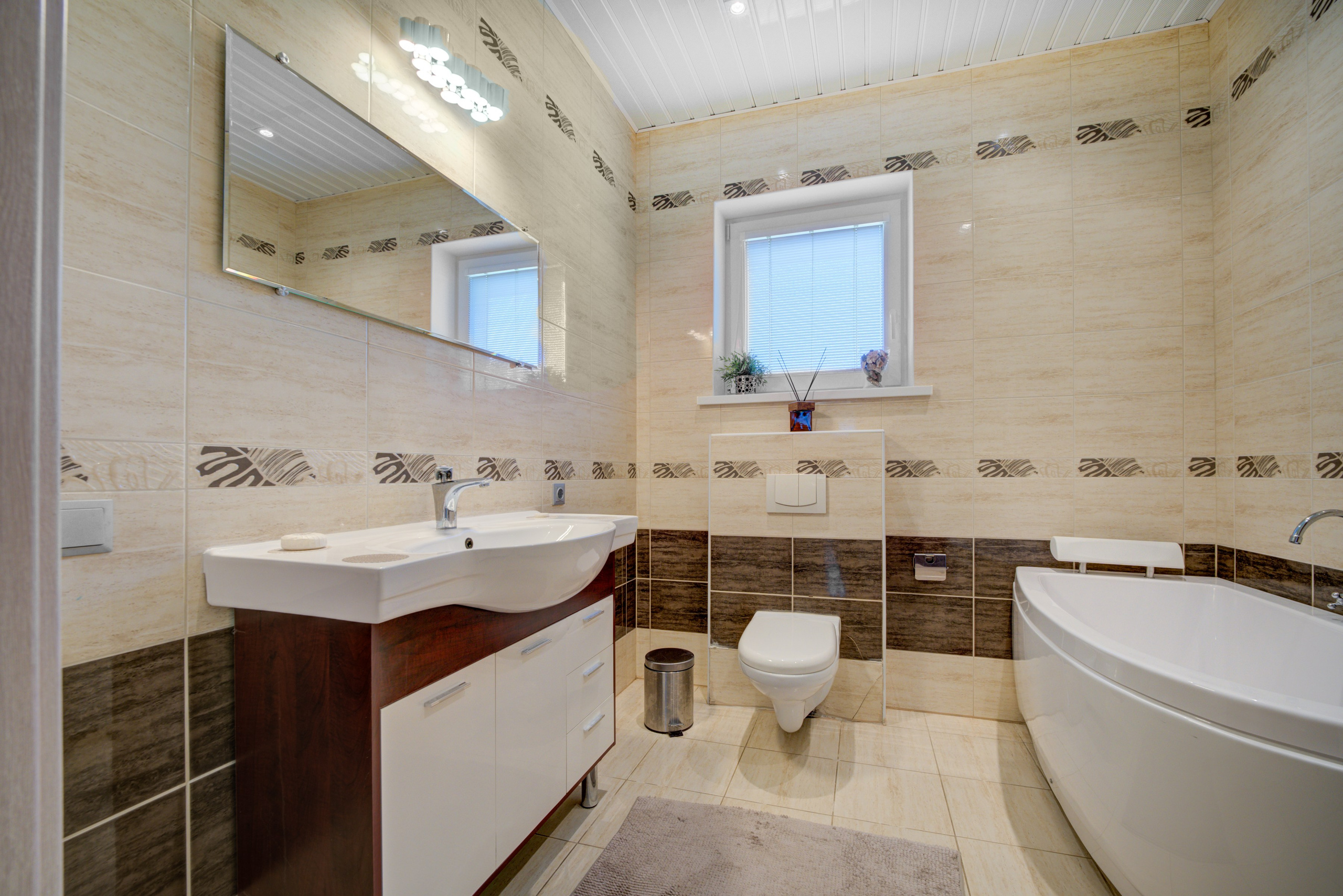 Žudiškių k. Ežero g. 70, Rešes sen. Elina Sapiega fotografė Vilniuje