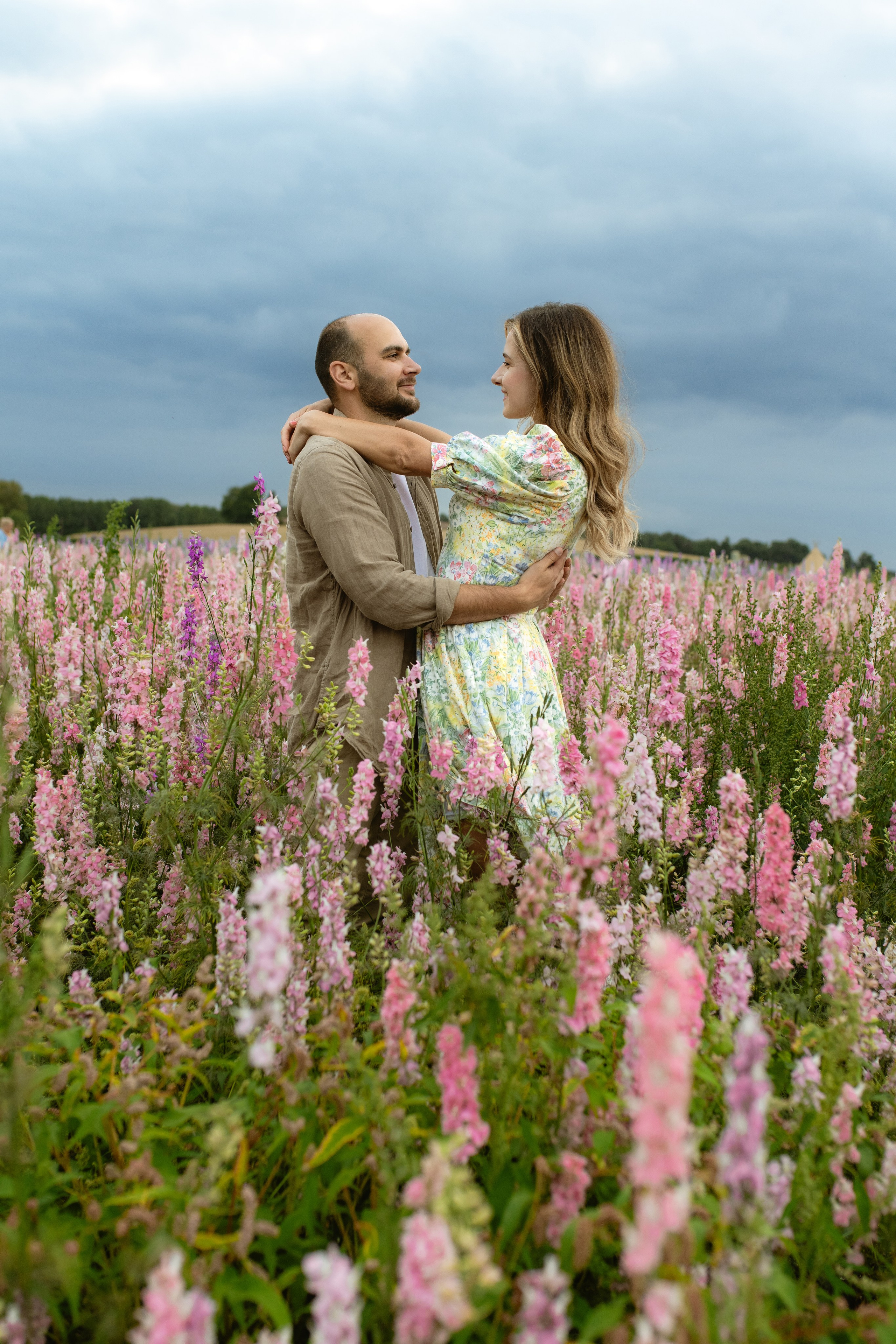 Blooms and kisses. Tania Gandrabur, photographer in West Midlands, England