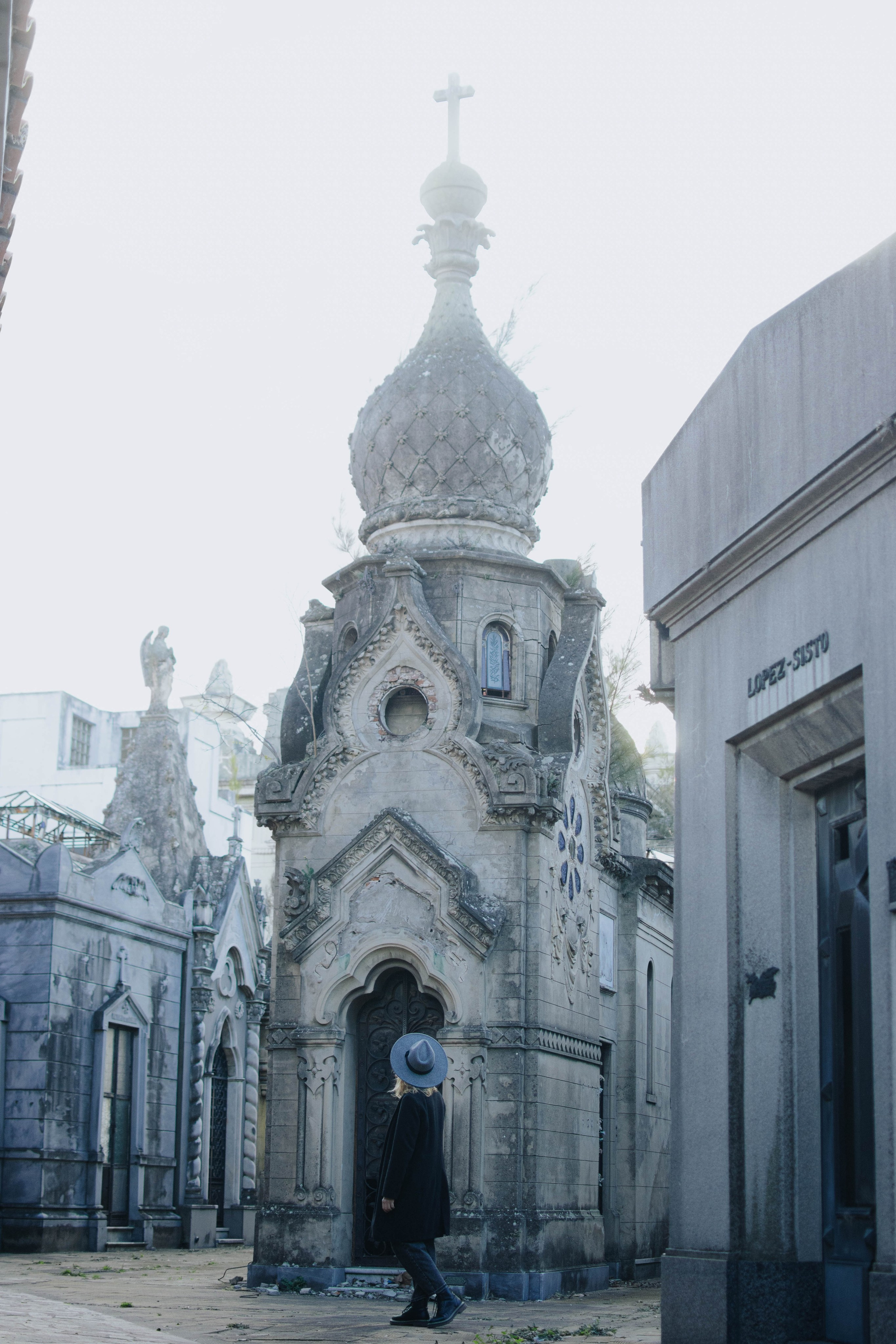 BAires and Zoya. Photographer @elmirkami in the city of Buenos Aires
