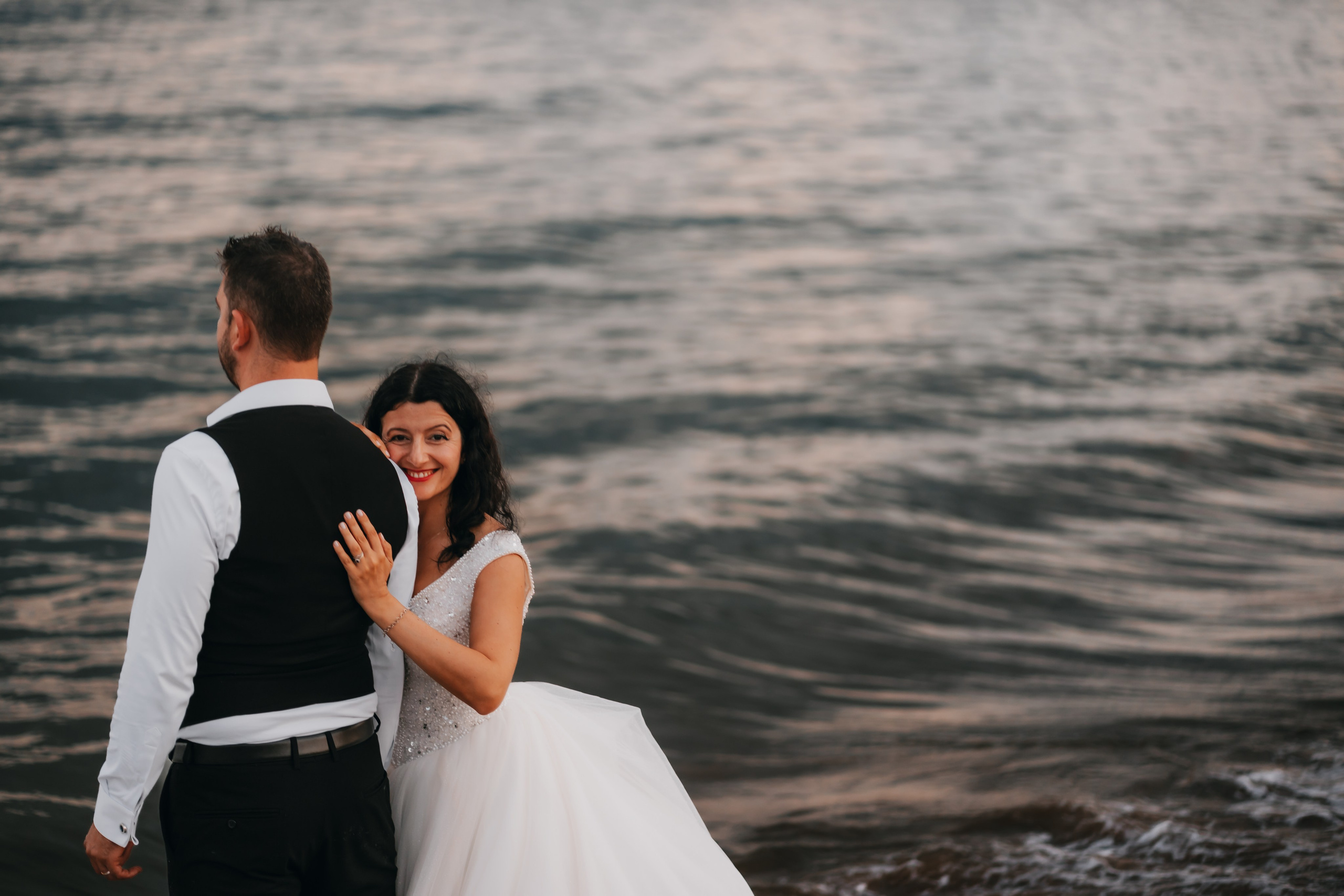 Trash the Dress. Fotograf Nuntă în Gorj - Gabriel Vulpescu