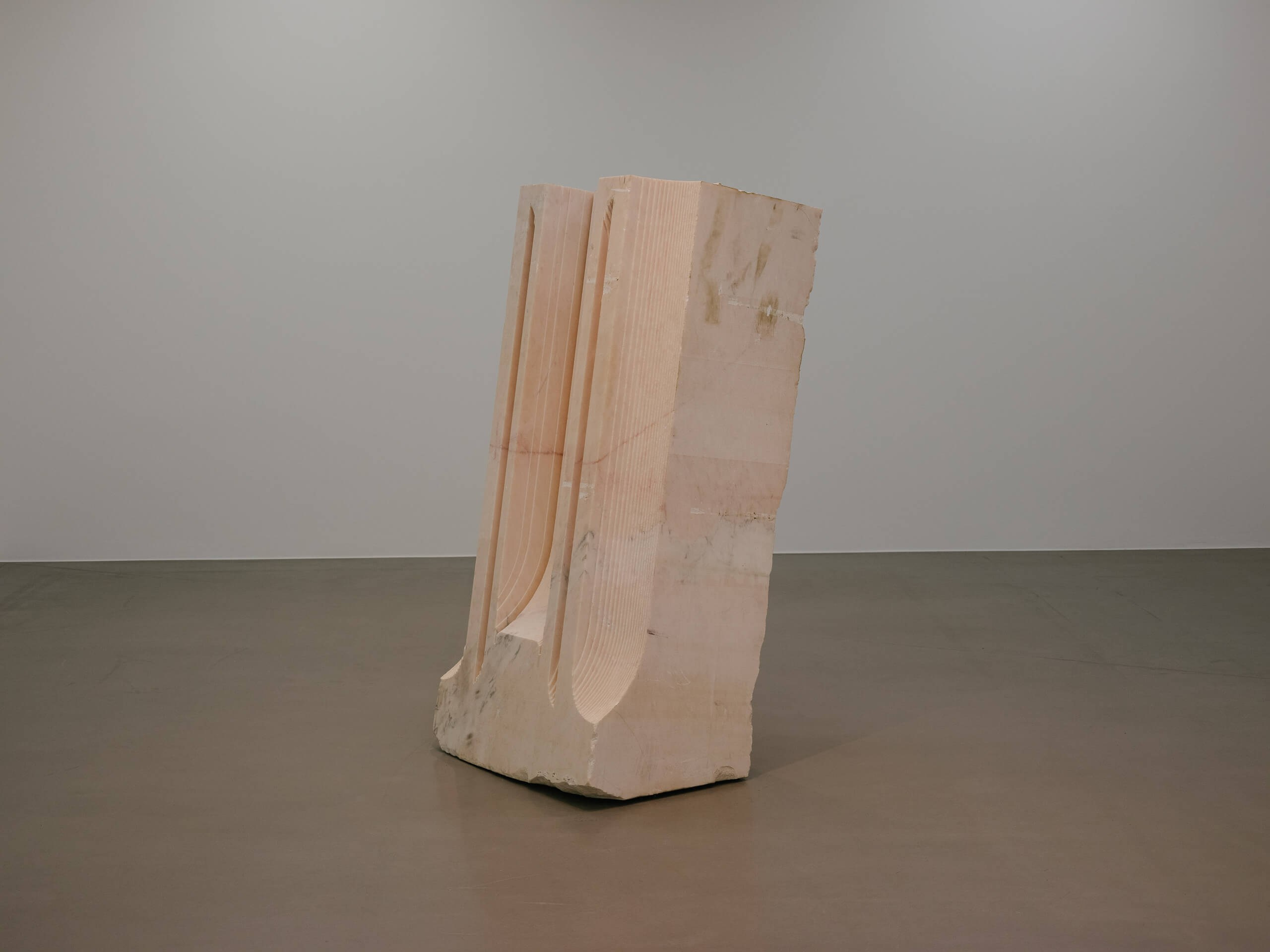 MMK T. Photographer Viktor Nikishov