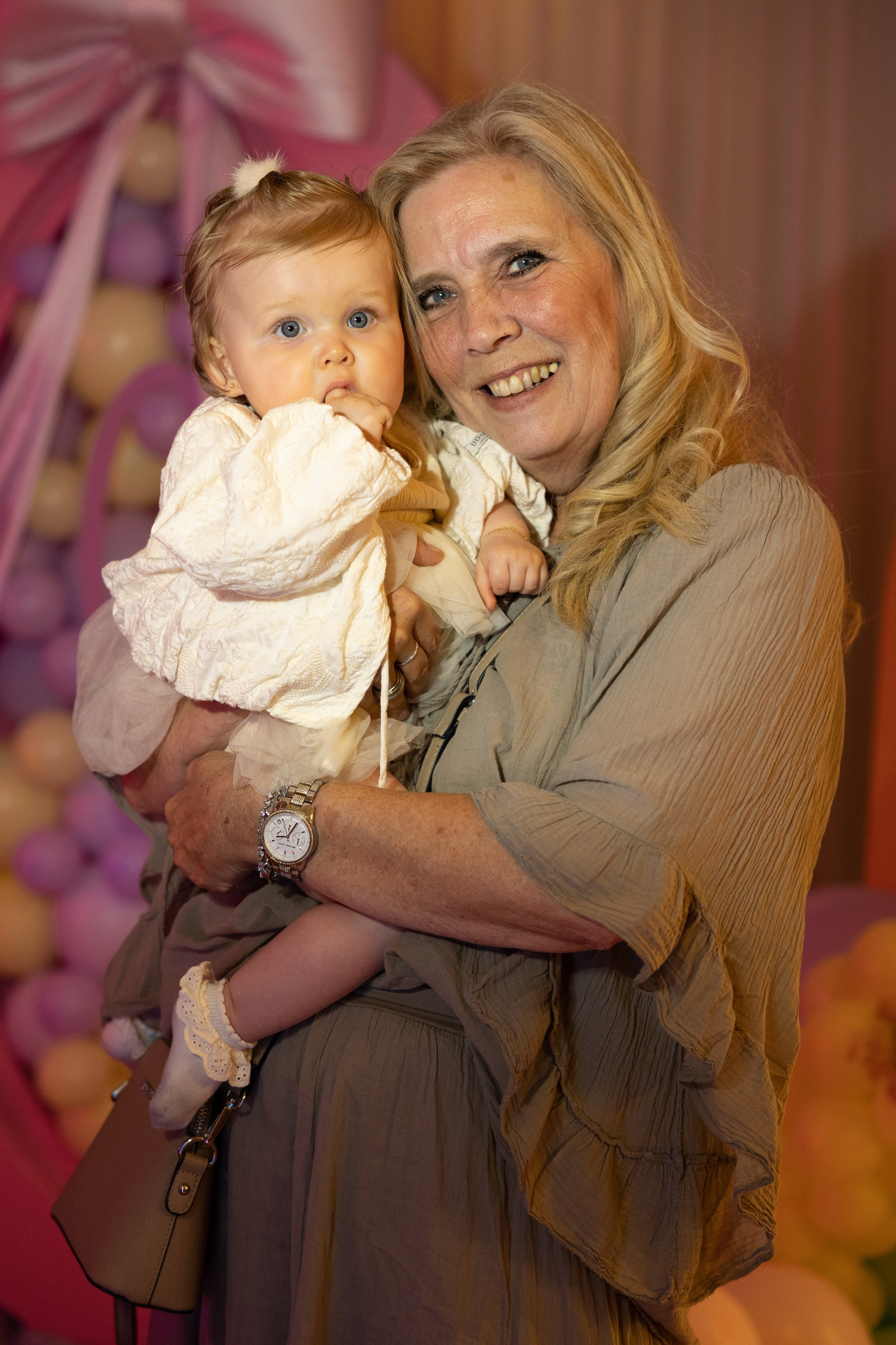 1 st Birthday. Portrait and Family Photographer in Netherlands