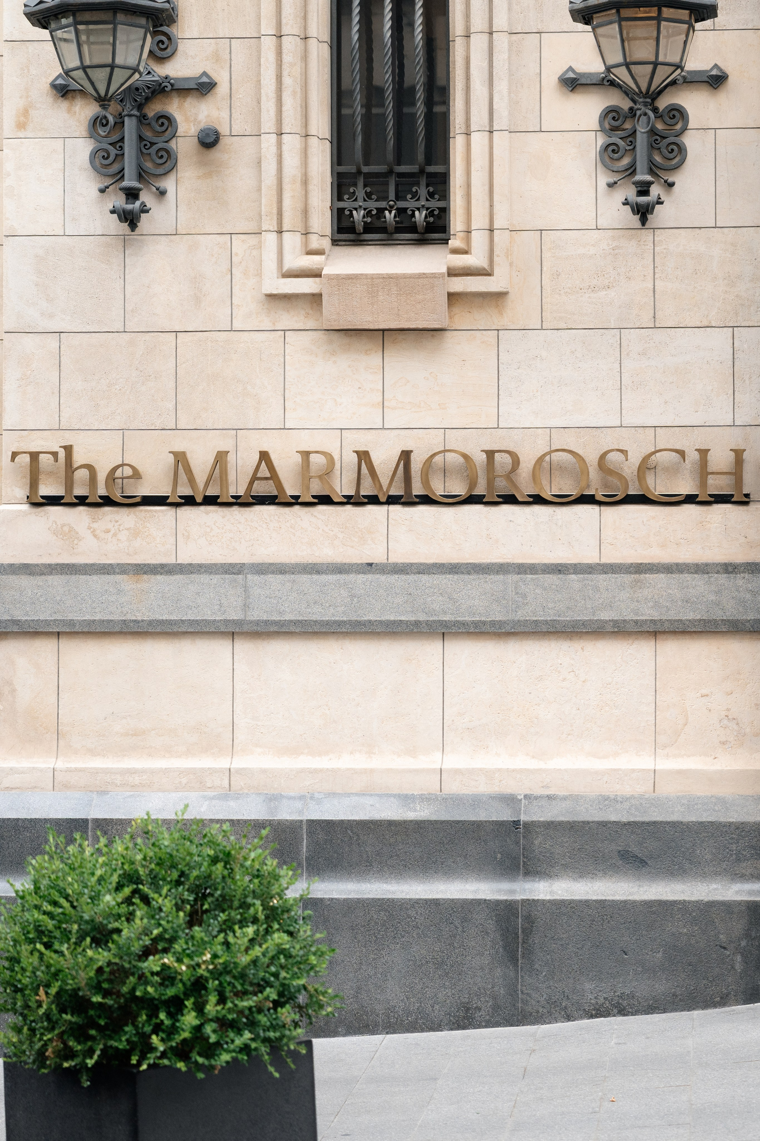 Gabriela & Alex. Destination Wedding Photographer Alex Pasarelu