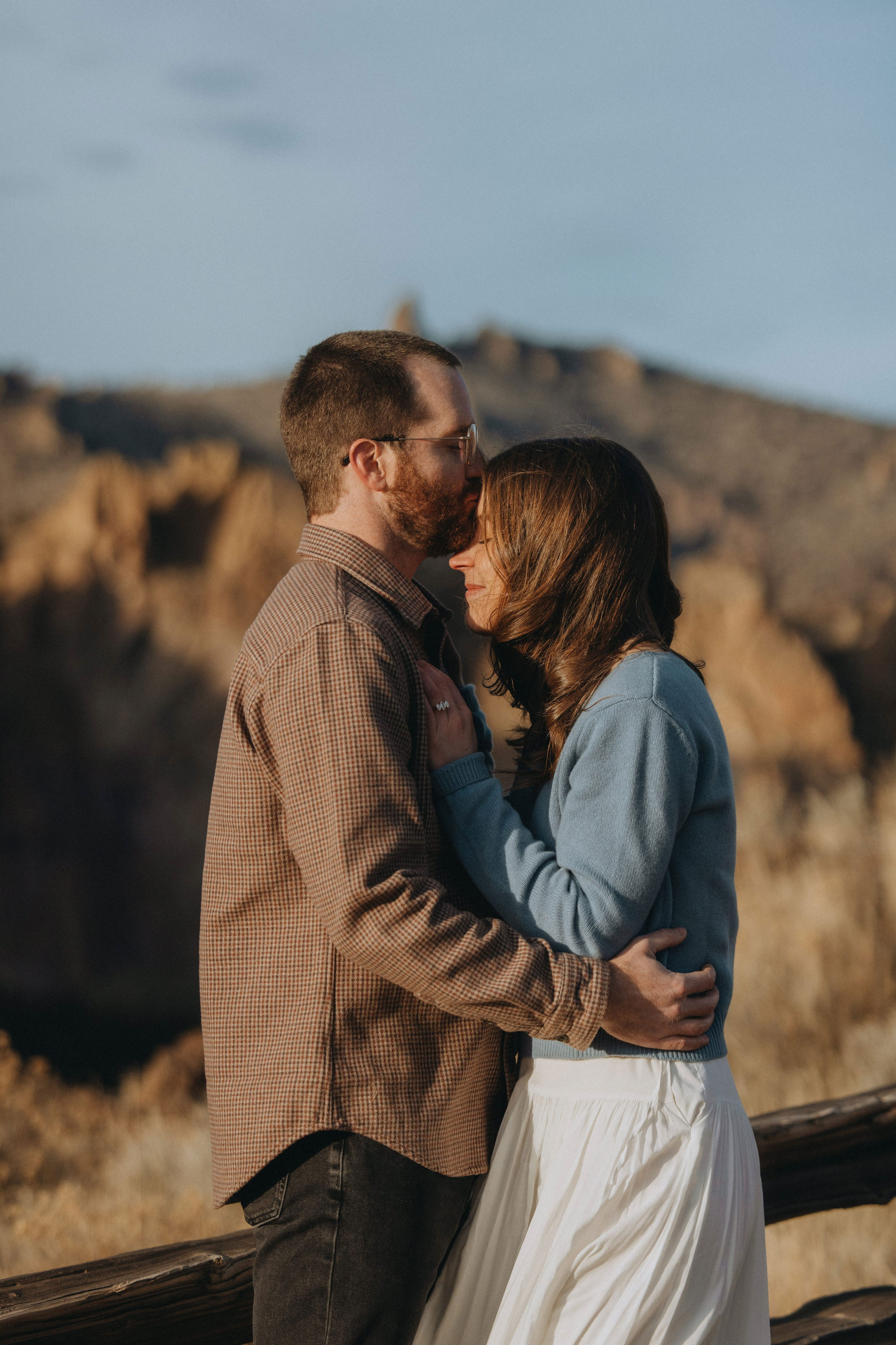 Shelby & Riley Engagement Session | Smith Rock State Park, Oregon. Portland & Seattle Wedding, Elopement & Engagement Photographer | Georgy Shishkin
