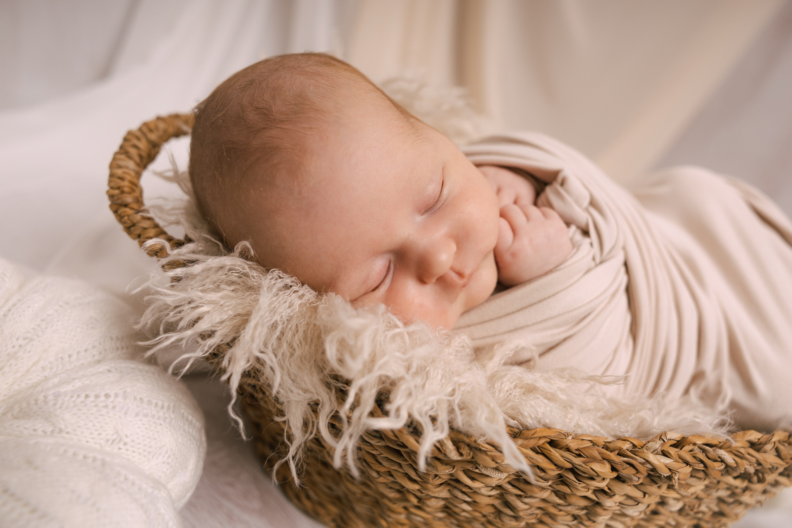 První měsíc života. Лайфстайл и семейный фотограф в г. Писек Чехия Оксана Телупилова