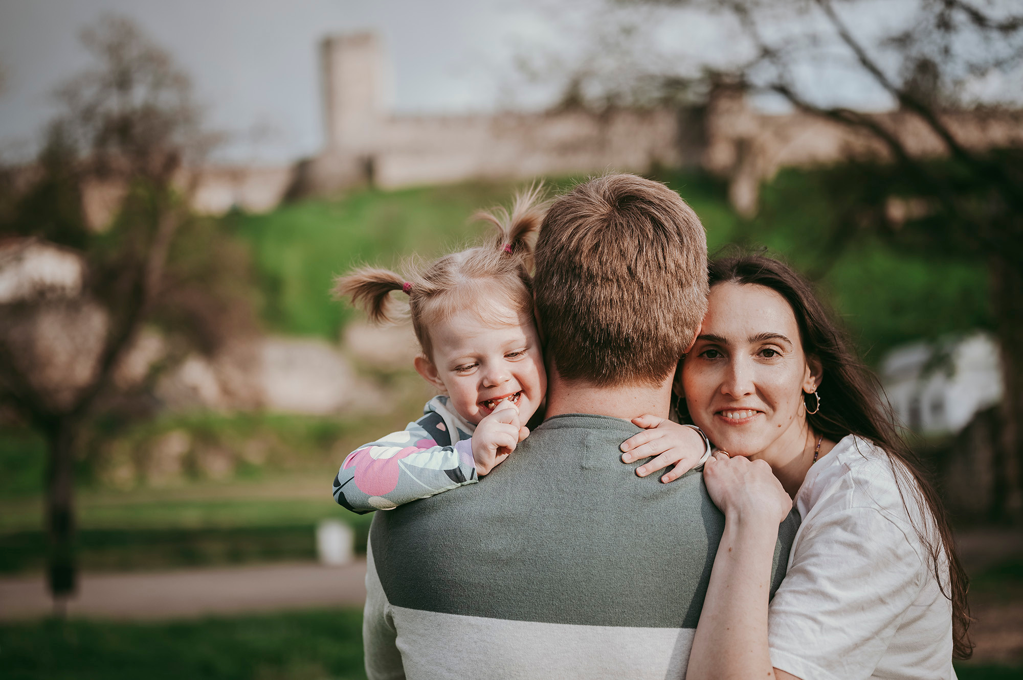Sasha, Julia, Kostya / family photoshoot. Deciji i porodicni fotograf u Beogradu Oksana Skendzic