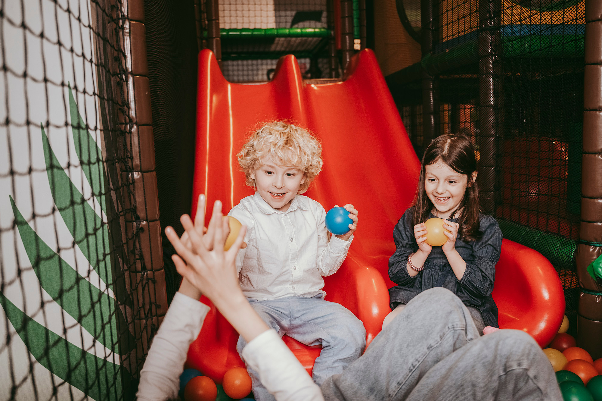 Natanael / KRSTENJE. Deciji i porodicni fotograf u Beogradu Oksana Skendzic