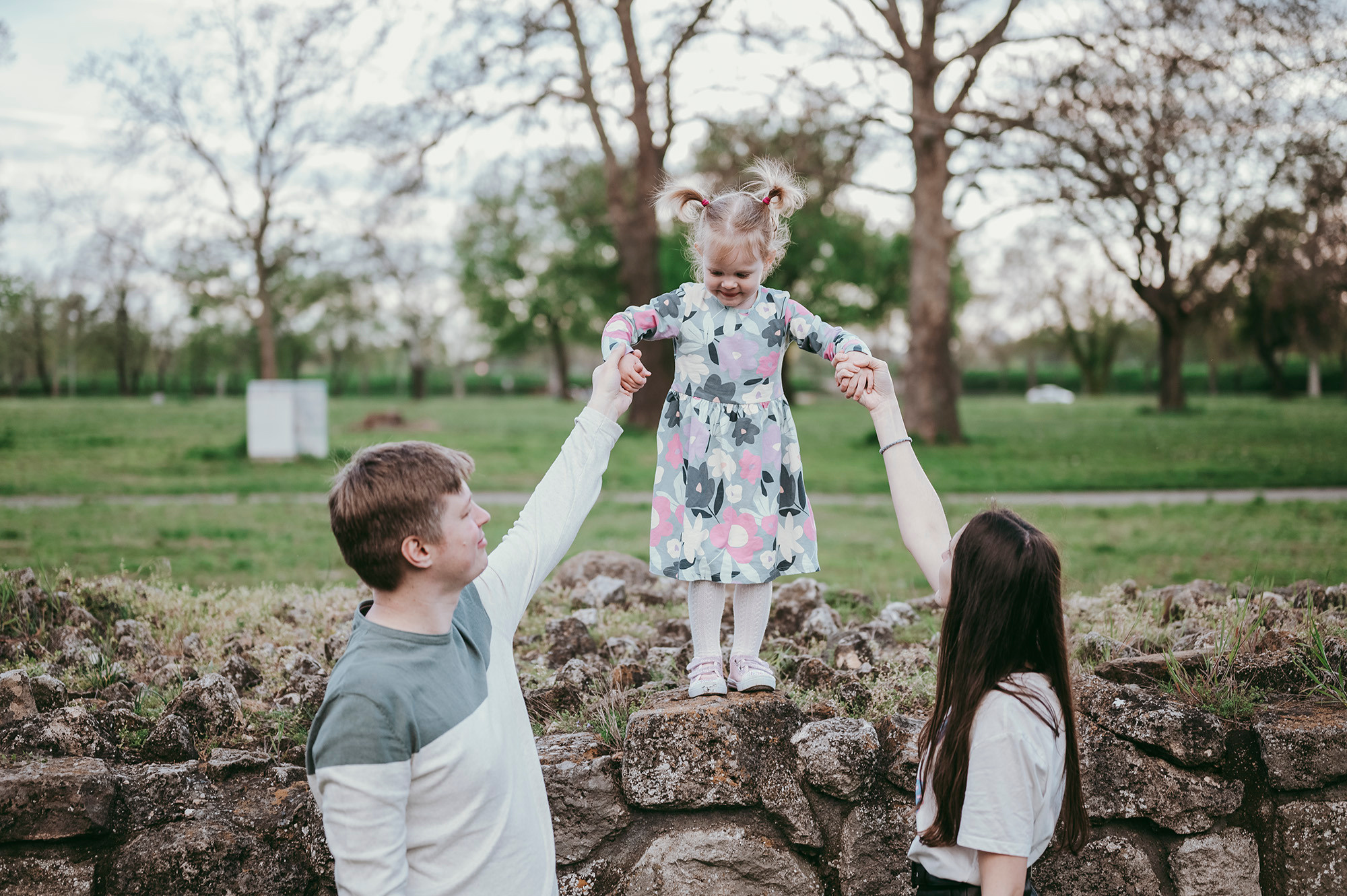 Sasha, Julia, Kostya / family photoshoot. Deciji i porodicni fotograf u Beogradu Oksana Skendzic