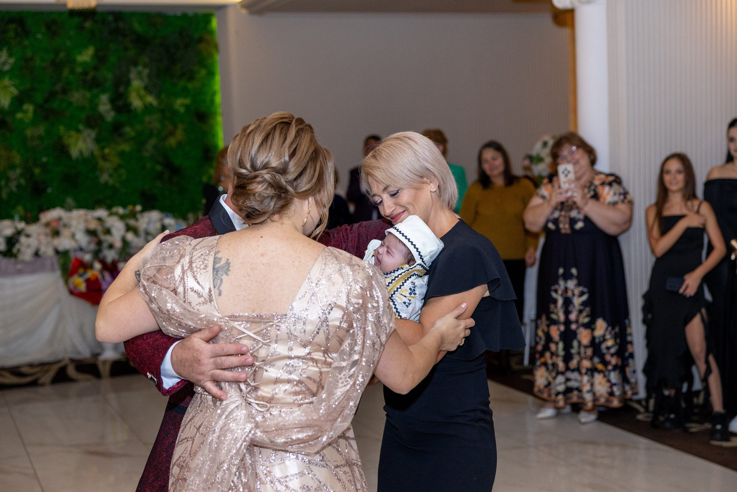 Andrei Sebastian. Moments By Gub