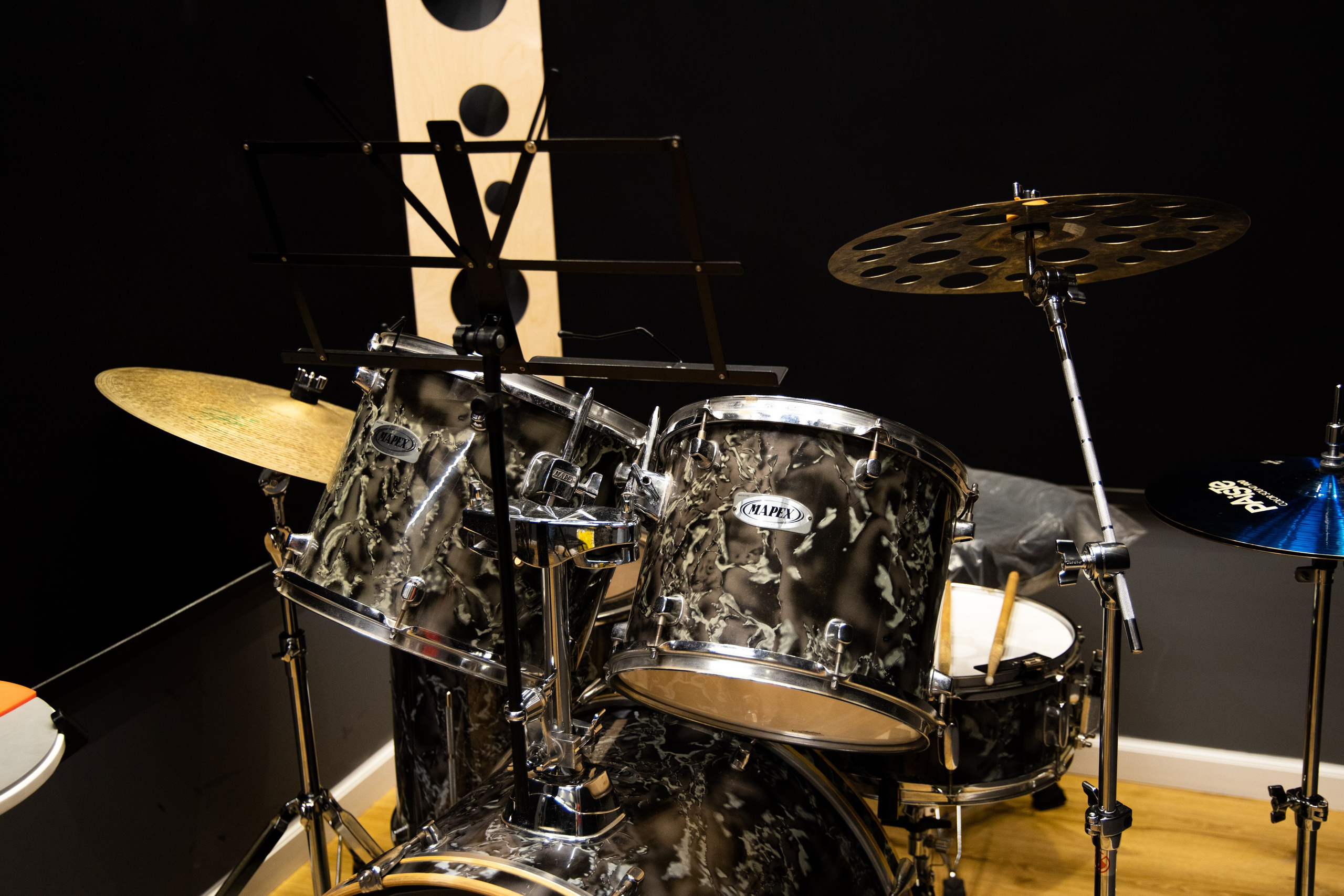 Съемка для музыкальной школы MUSIКZAFON. Кирьят Хаим. Home