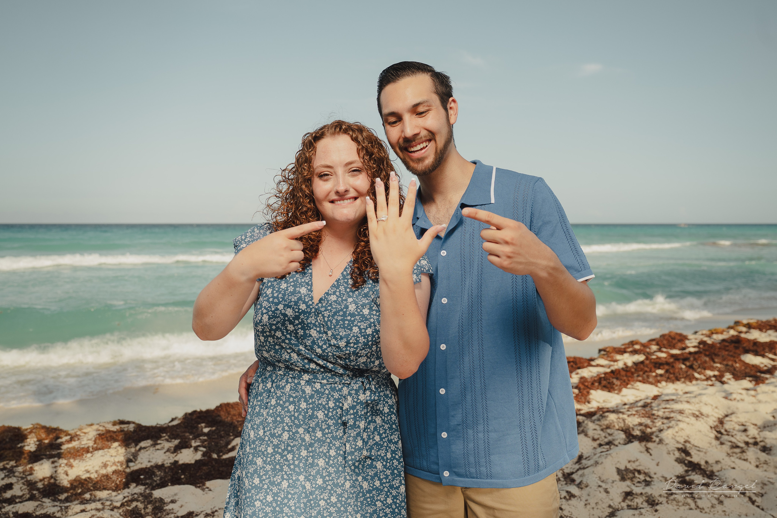 Engagements and Anniversaries Sessions in all the Riviera Maya. Destination wedding photographer based in Cancun and Riviera Maya with service worldwide