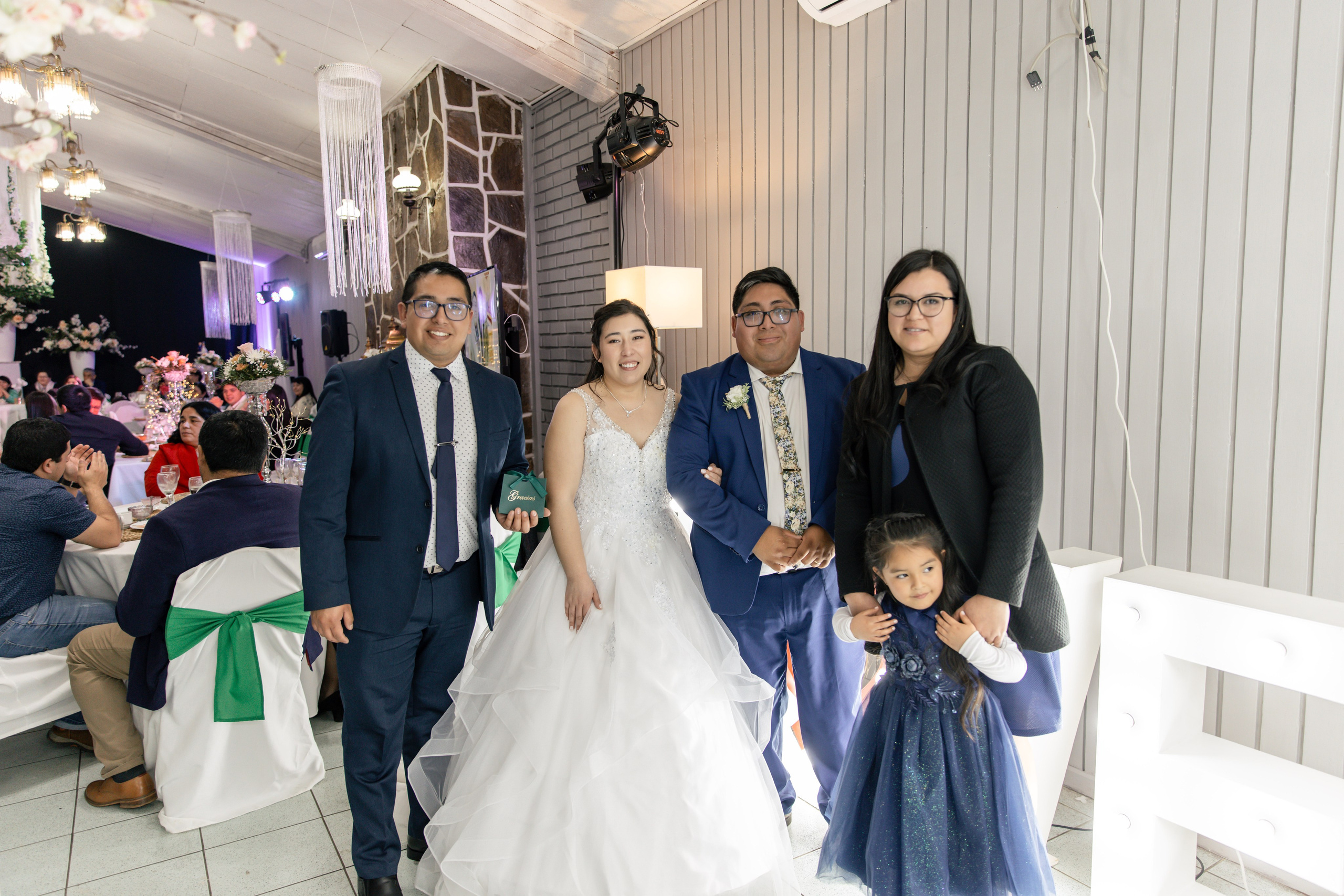 Johana y Edgar. Dinka & Emilio - El arte de preservar lo que no se repite