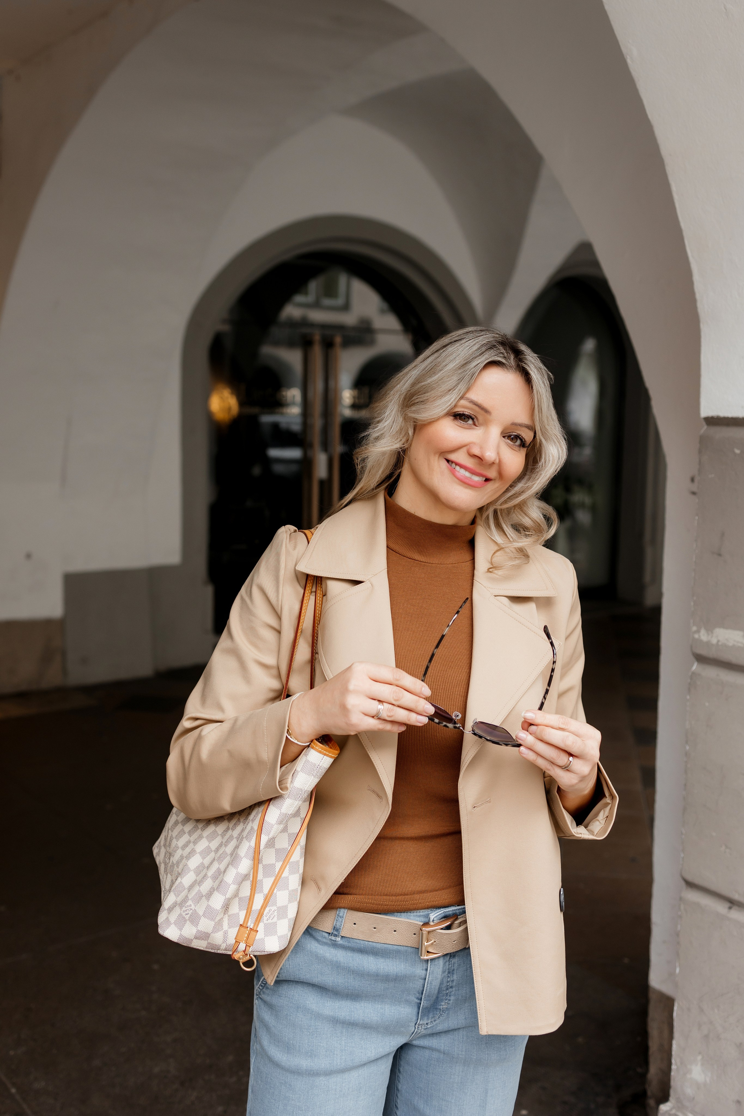 Pamela. Amazing photo session at a time convenient for you. Y