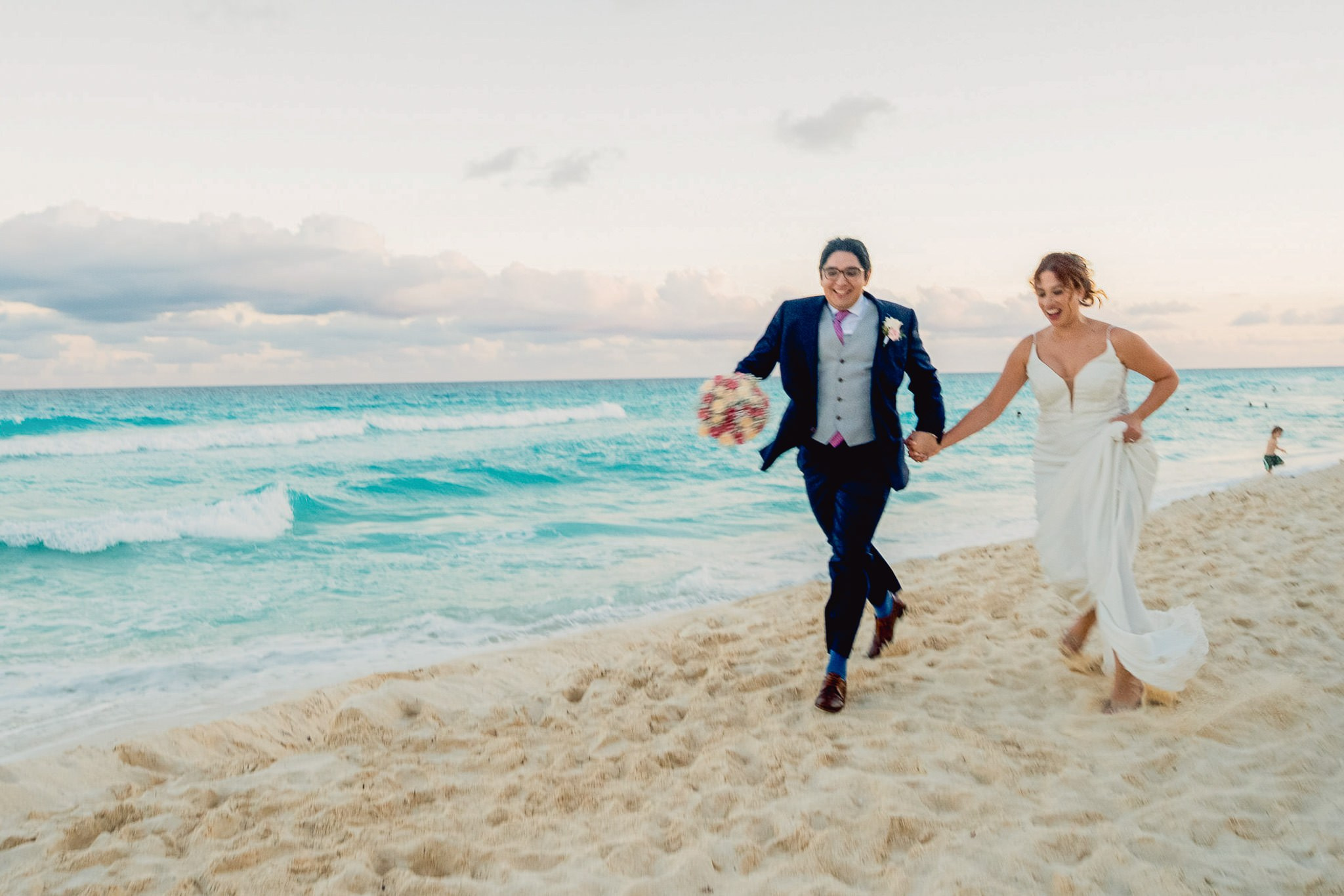 Jess & Juan / Cancun. Wedding and family photographer in Mexico City