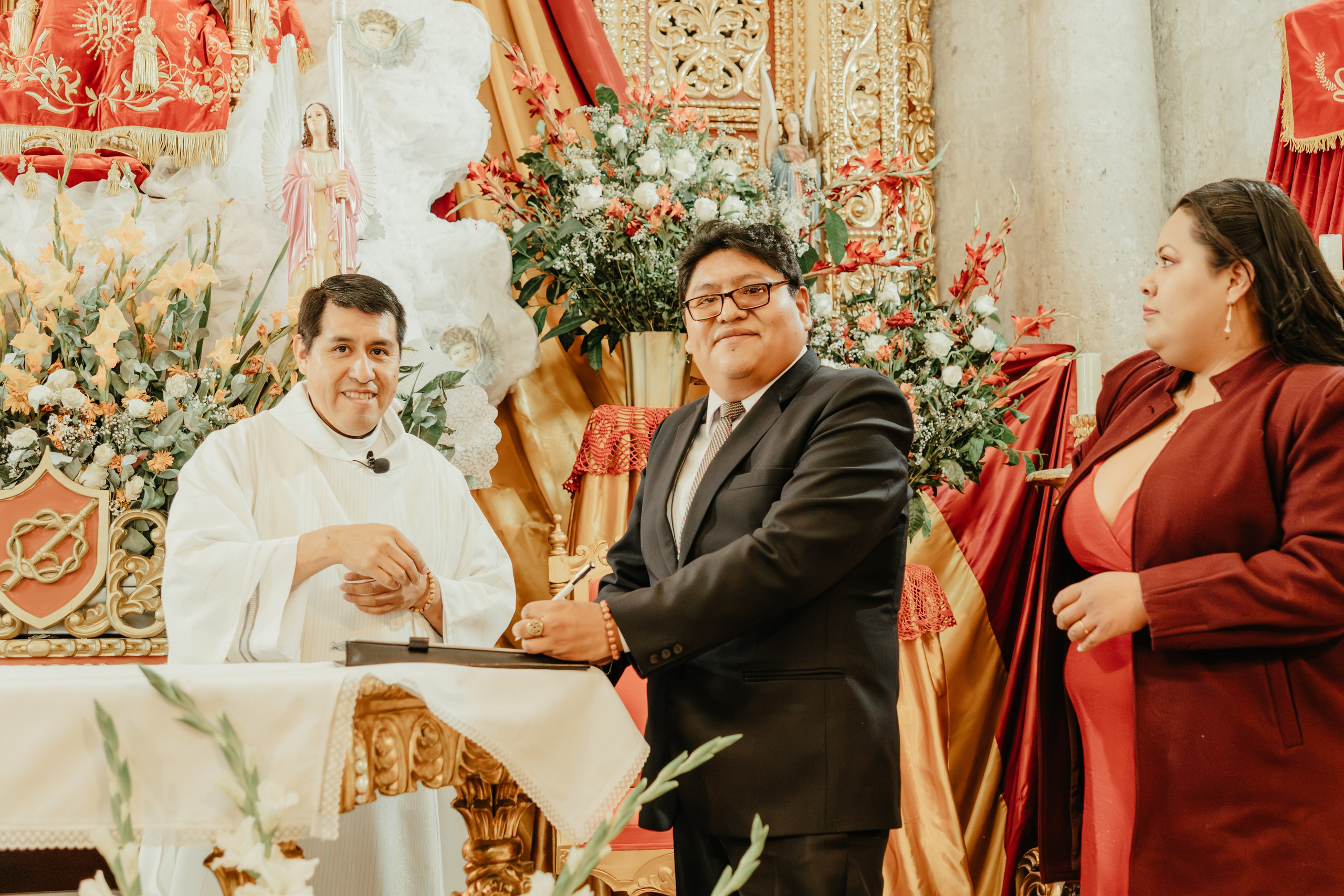VANESSA + FRANKLIN BODA RELIGIOSA. Studio KVTA | Fotografía y Video de Bodas en Arequipa