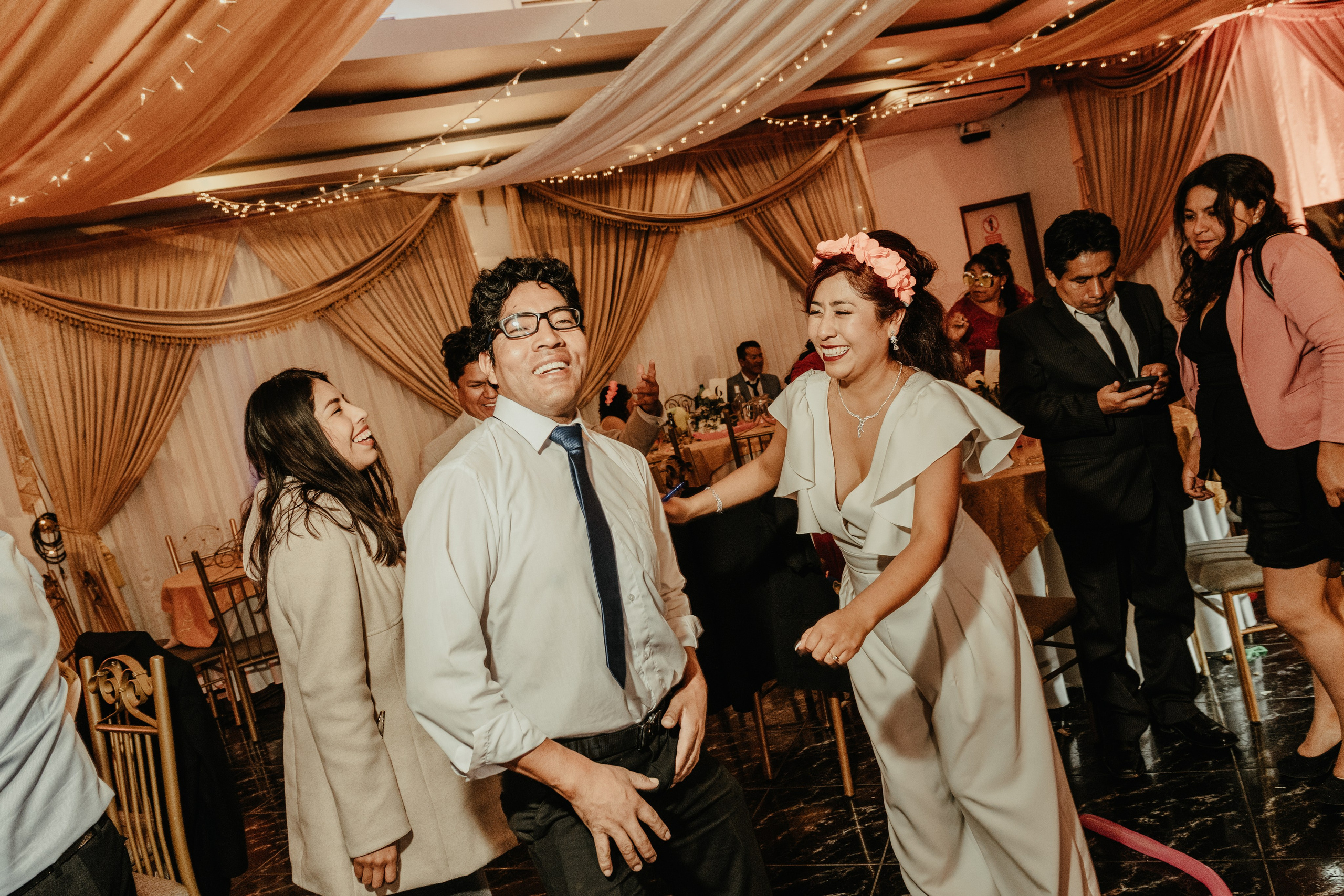 VANESSA + FRANKLIN BODA RELIGIOSA. Studio KVTA | Fotografía y Video de Bodas en Arequipa