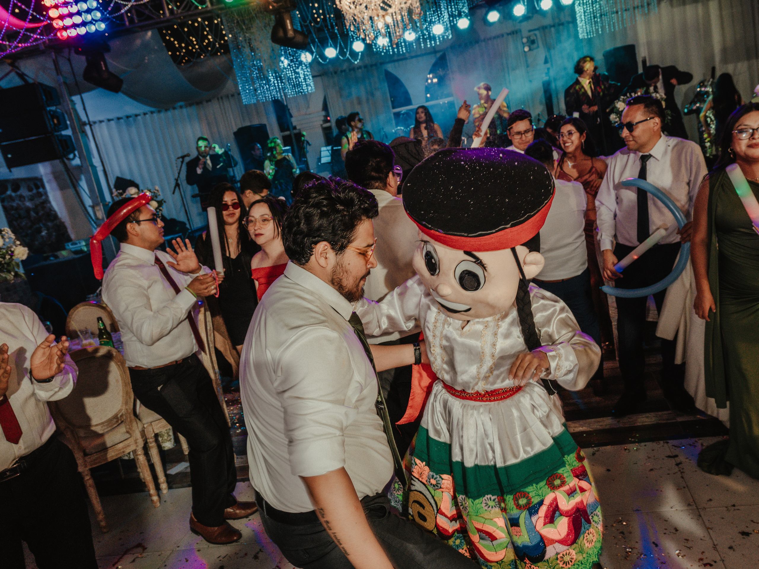 CARLA Y MARIO BODA RELIGIOSA. Studio KVTA | Fotografía y Video de Bodas en Arequipa