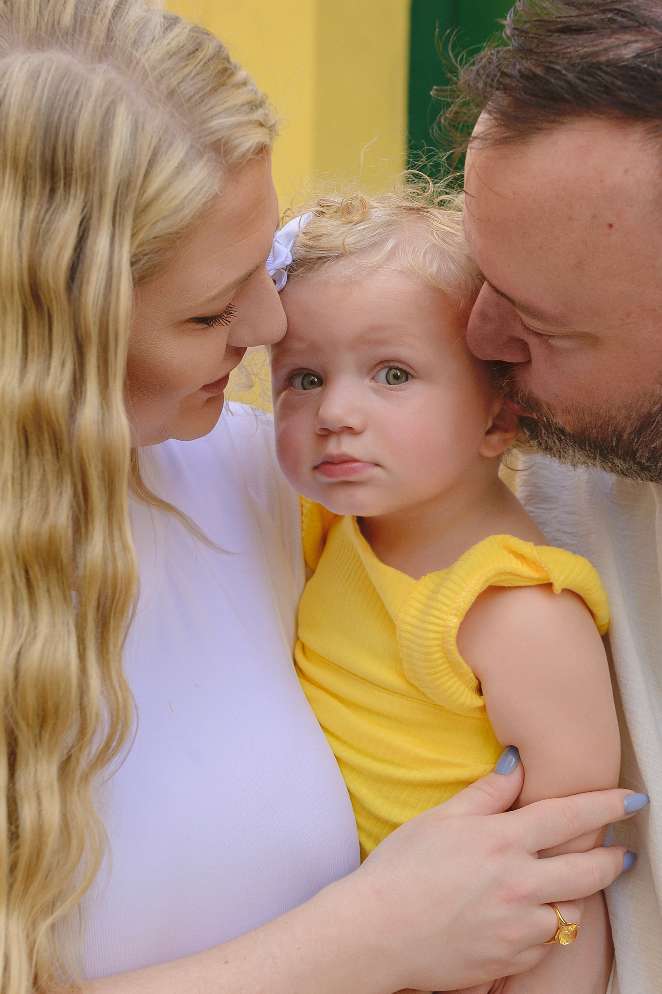 Sunny Walk in Gallipoli with Megan’s Big Family. Vacation & Portrait Photographer in Puglia and Matera| Romantic Photo Walks in Italy