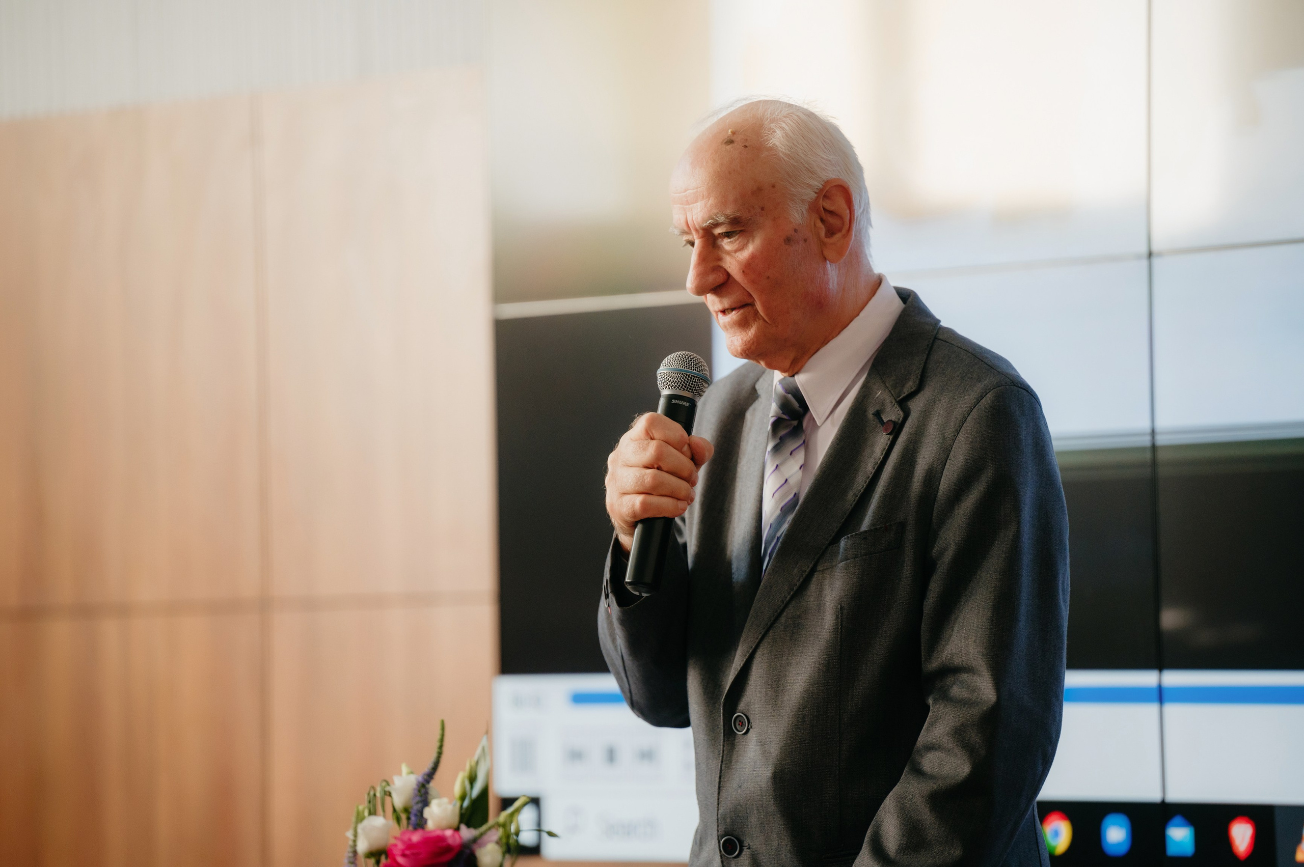 Medicina Veterinara — dupa 30 de ani…. Laurentiu Stefan StoryTeller