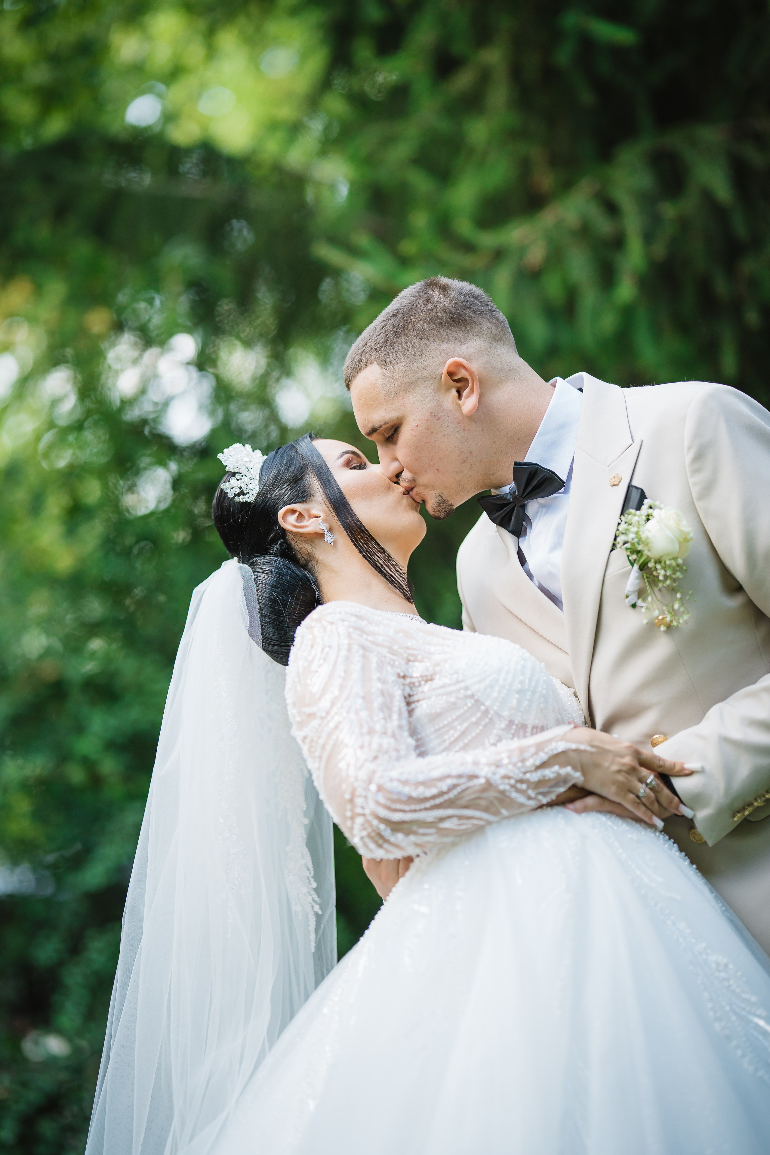 Bella & Adi. Foto Studio — Fotograf de evenimente, nunti, botezuri, portrete