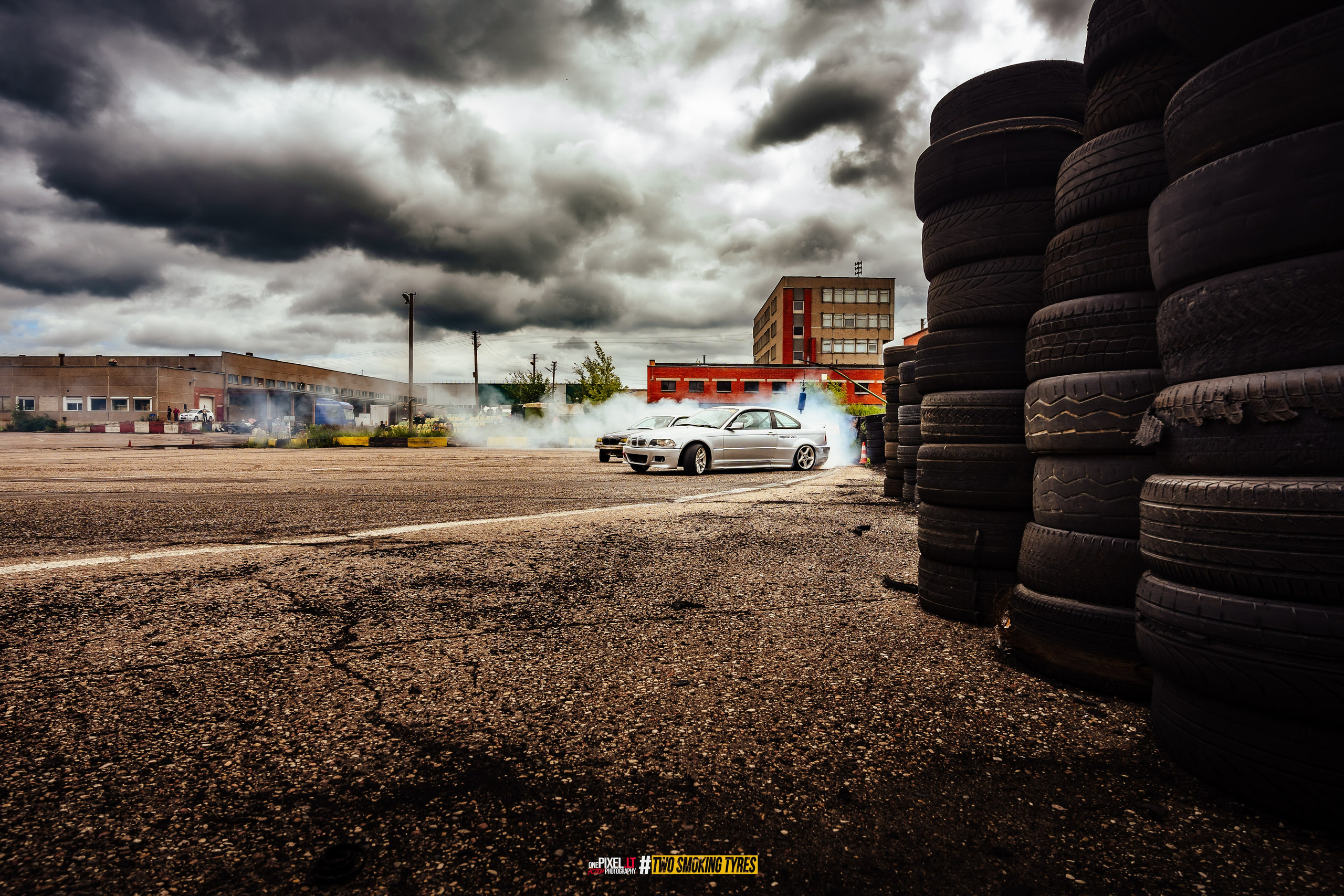 Side to Side #DRIFTDAY. OnePIXEL