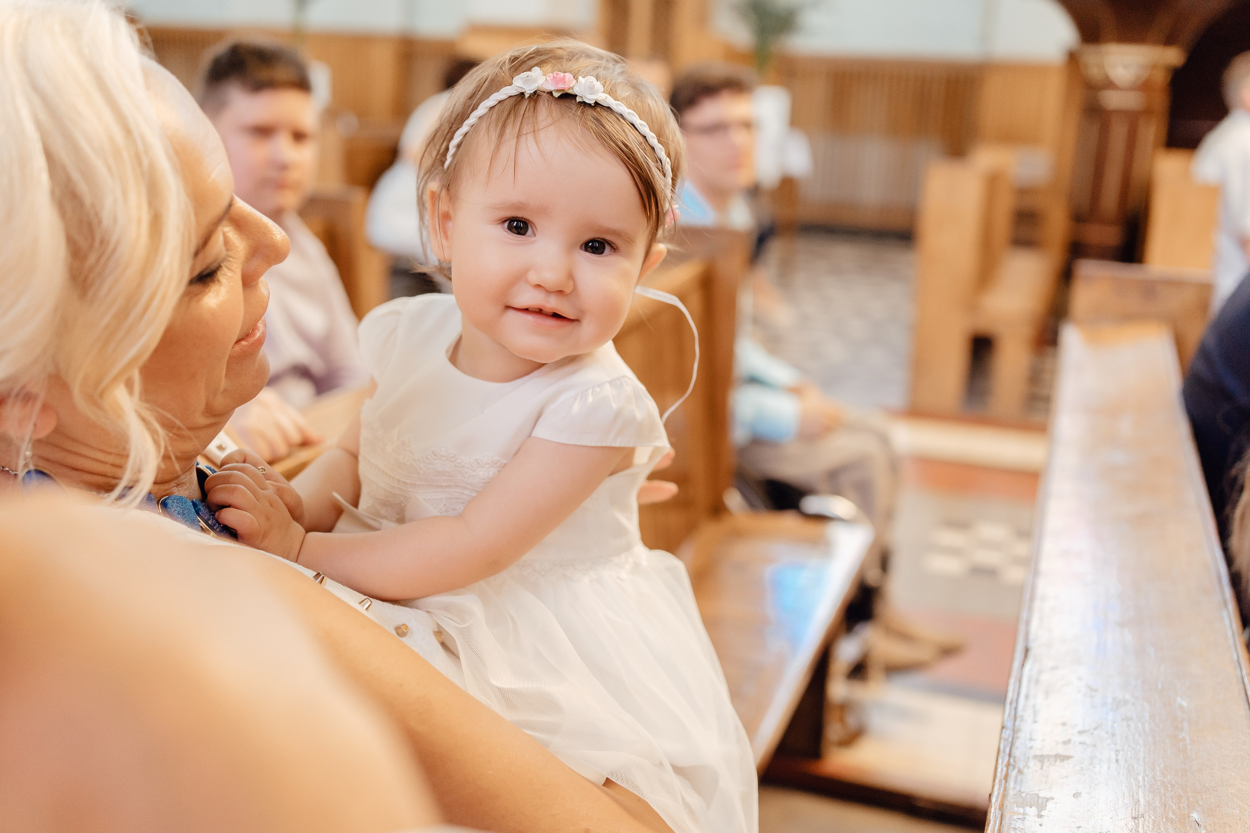 Chrzest Święty Natalii. Fotograf Łódź - sesja ciążowa, noworodkowa, dziecięca. Studio w Łodzi