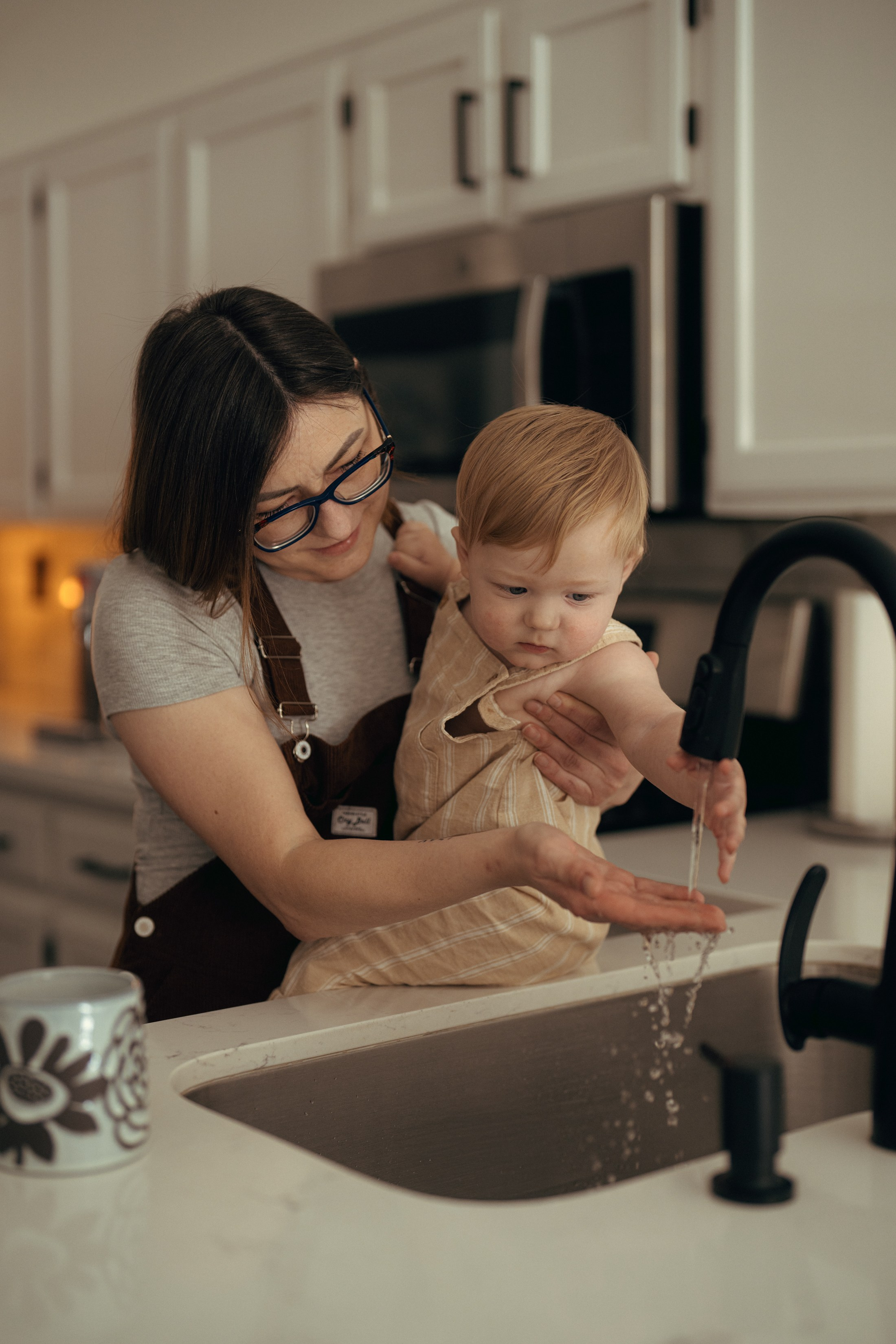 Liam Noah, Angela & Cooper. Wedding & elopement photographer Viktoriya Kravtsov. Las Vegas